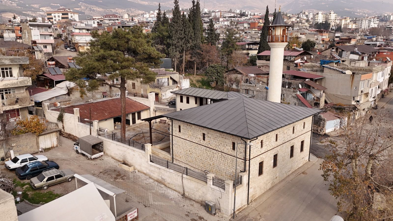 Duraklı Camisi minare inşaatı