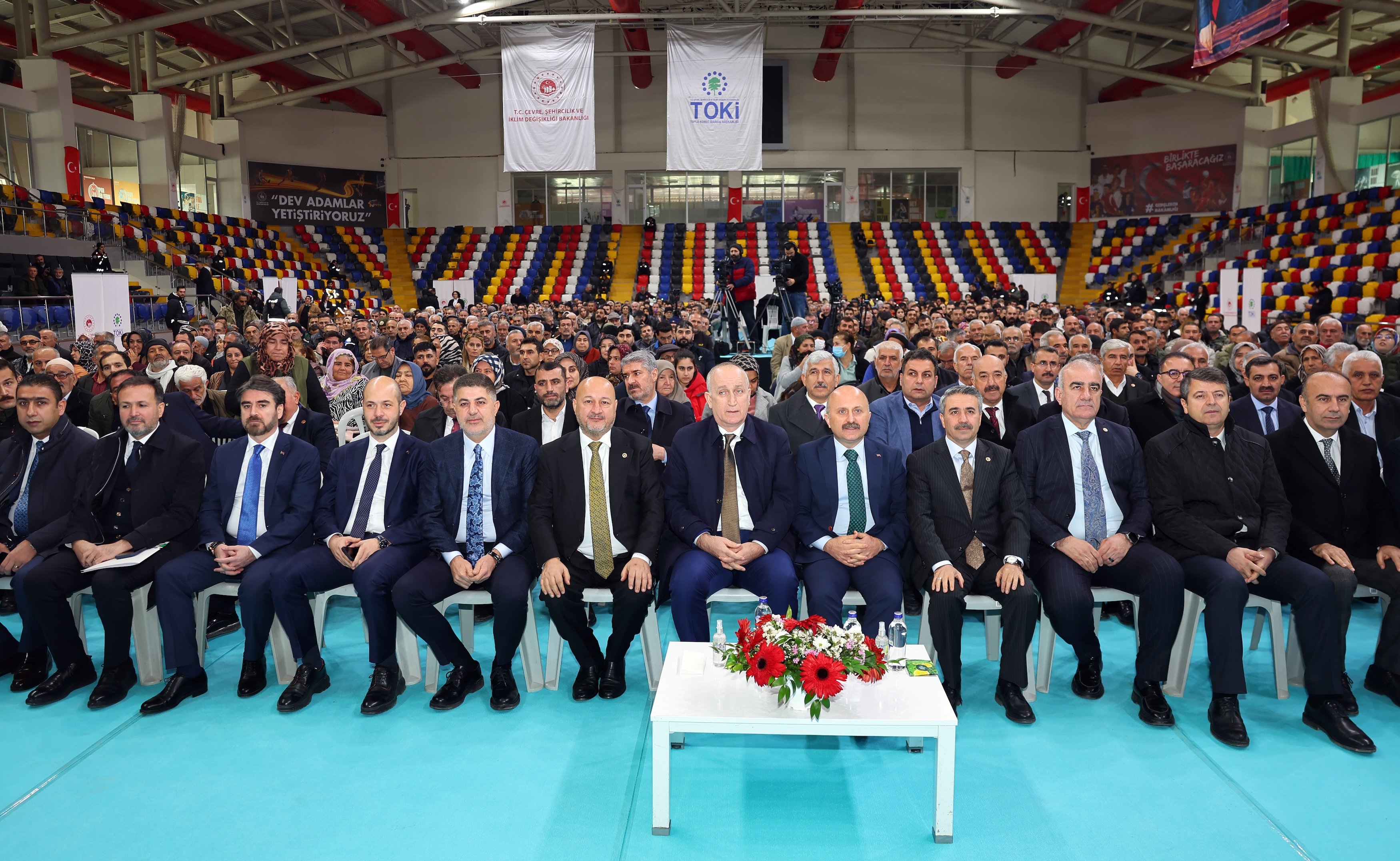 Adıyaman Valisi Osman Varol konuşma yapıyor