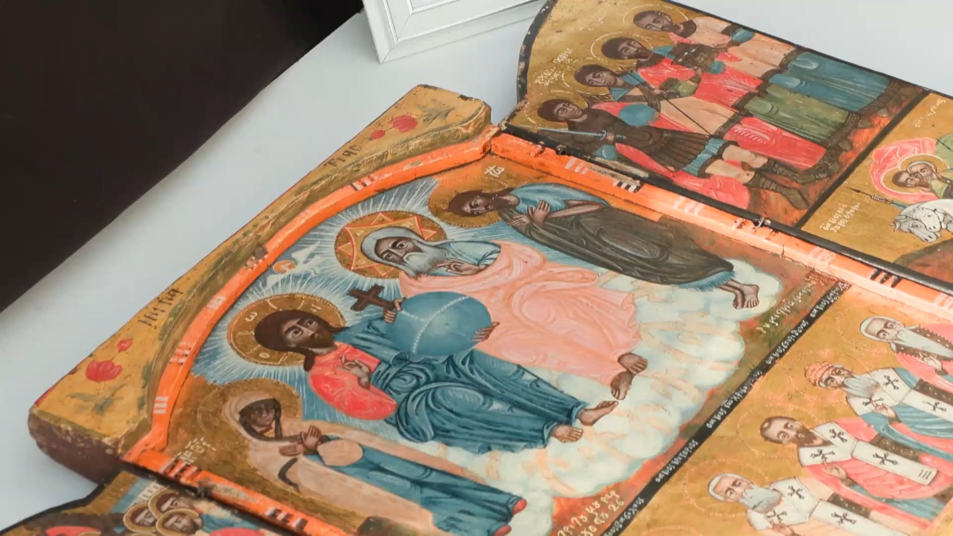 Ele geçirilen tarihi sikkeler ve eserler