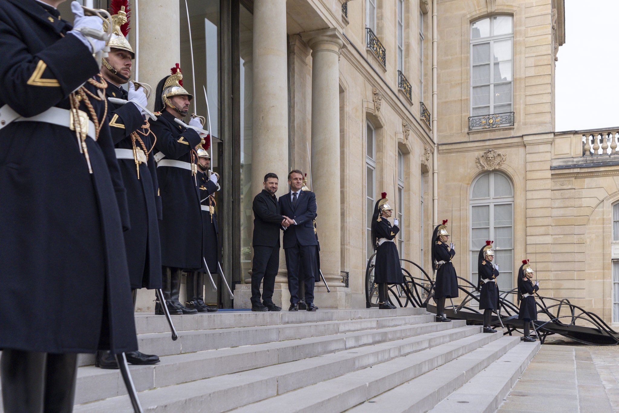 Zelenskiy Fransa ziyareti