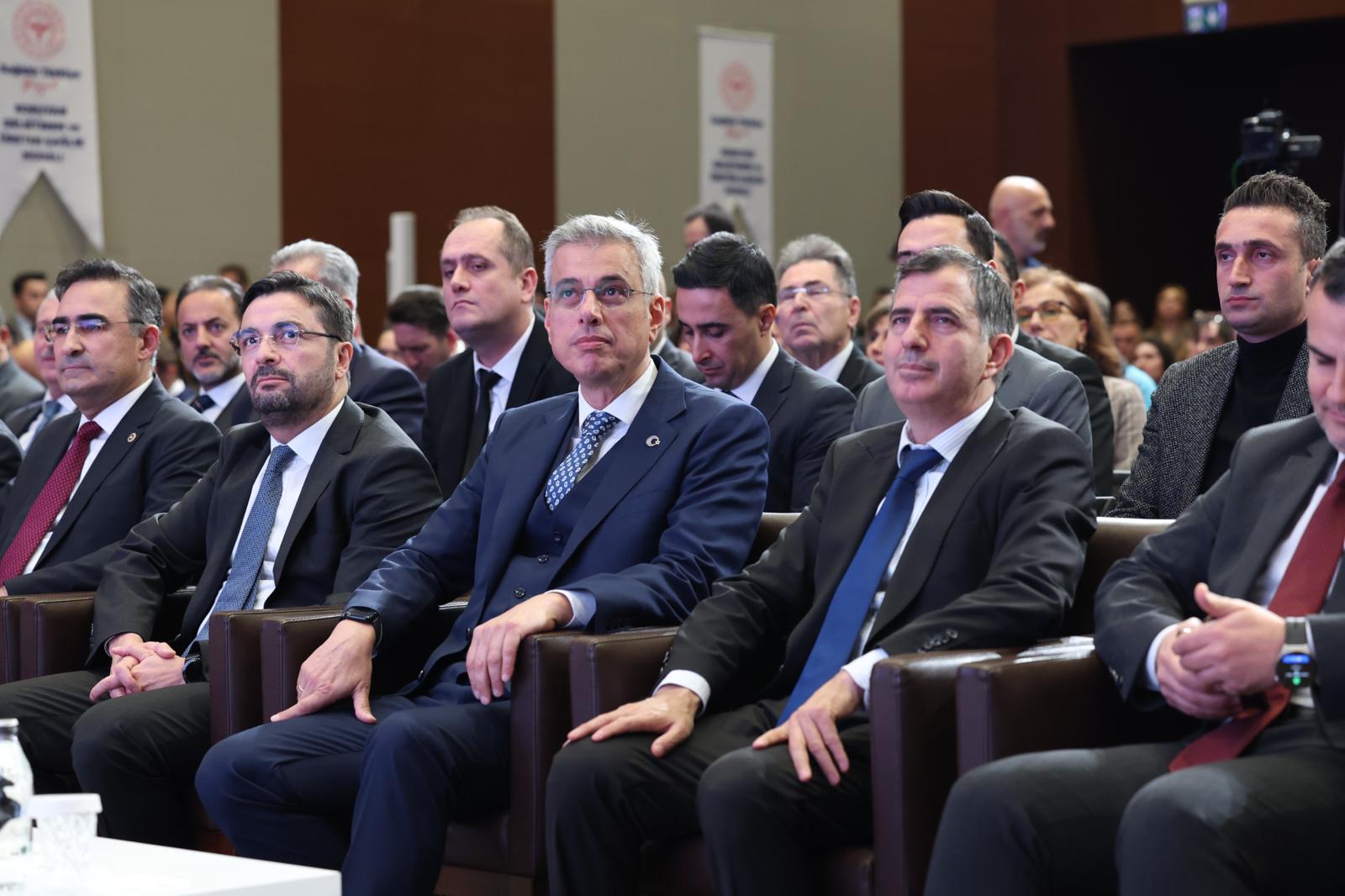 Sağlık Bakanı Kemal Memişoğlu ASELSAN Otomatik Şok Cihazı