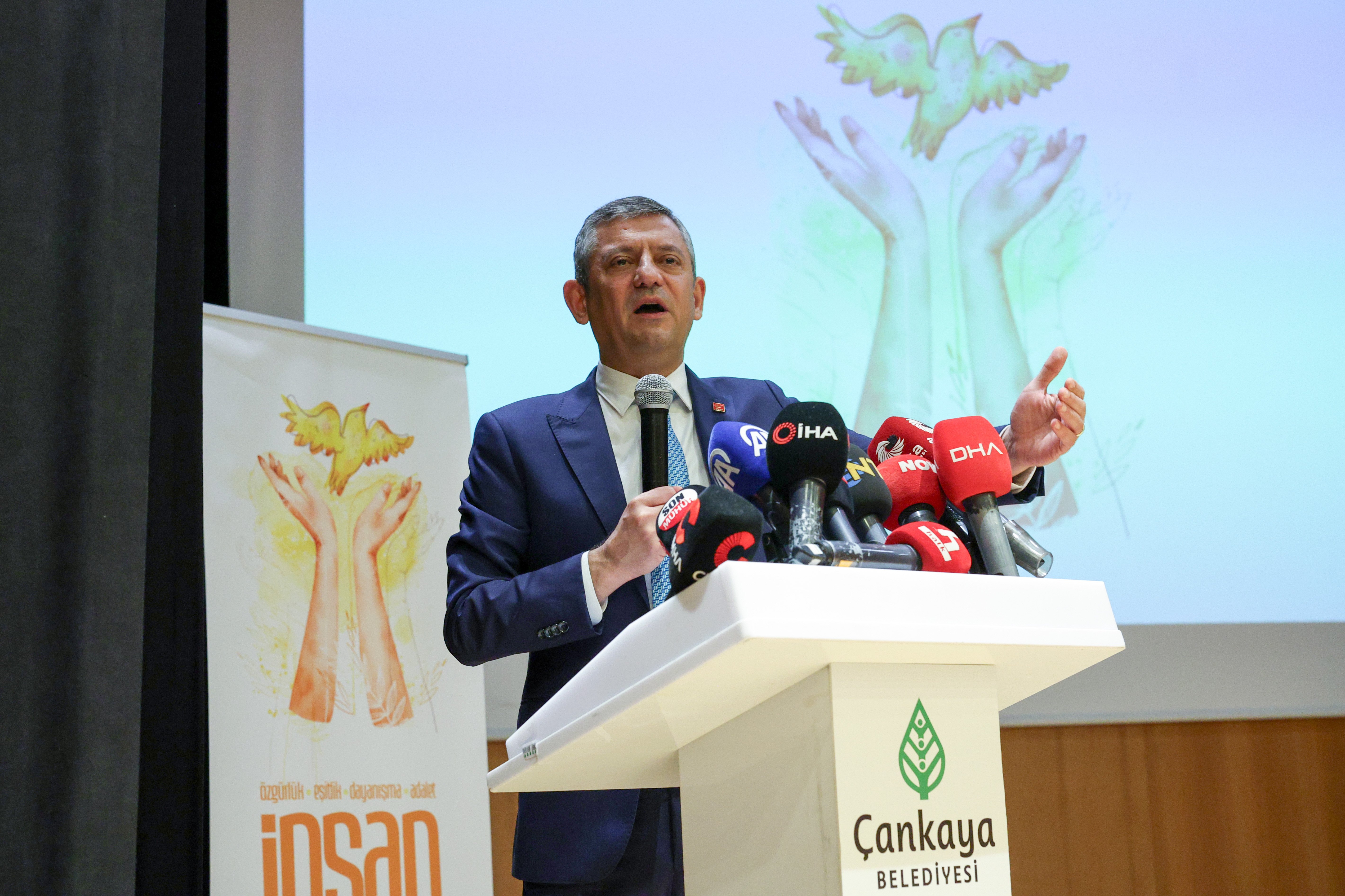 CHP Genel Başkanı Özgür Özel