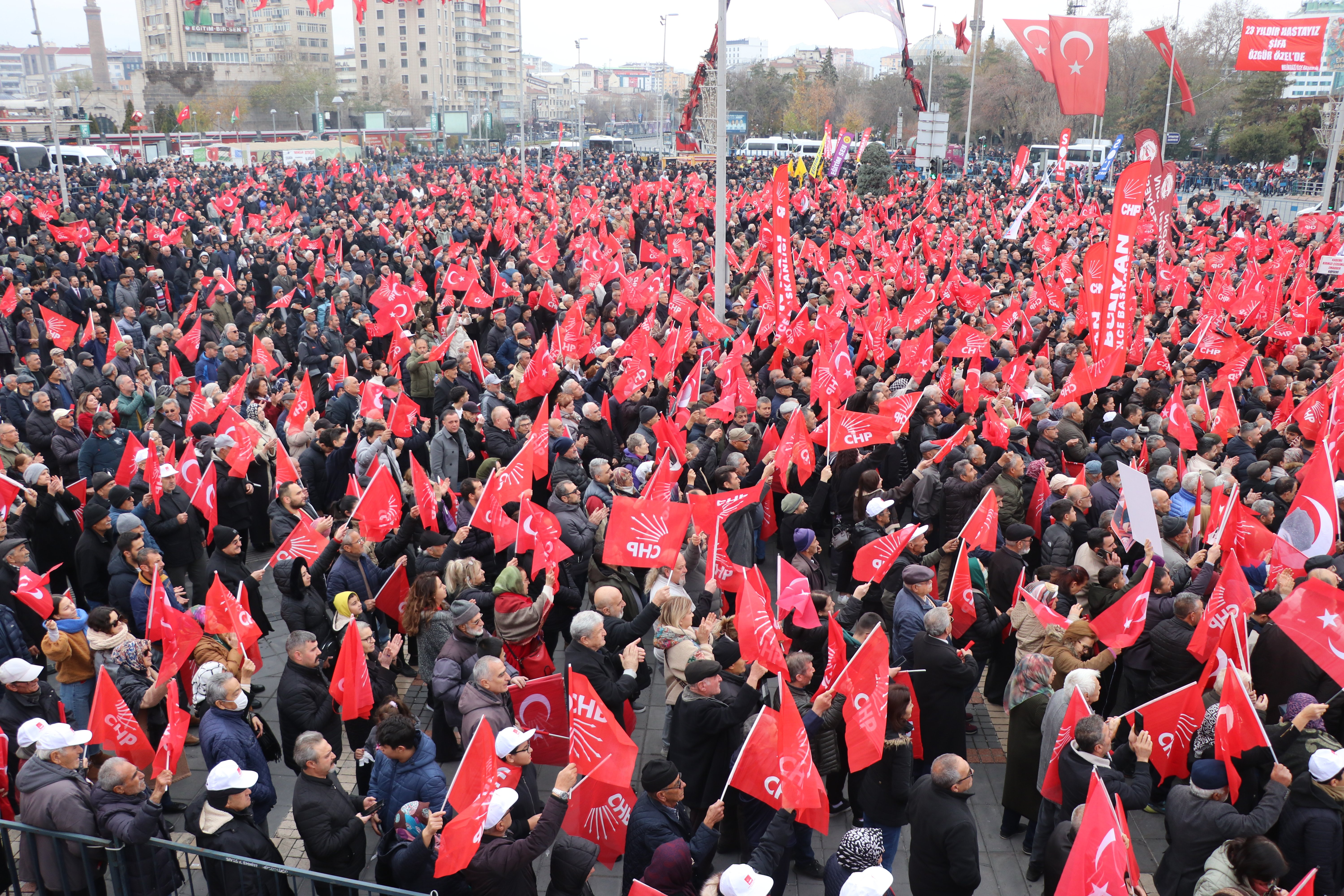Özgür Özel Meydan Konuşması