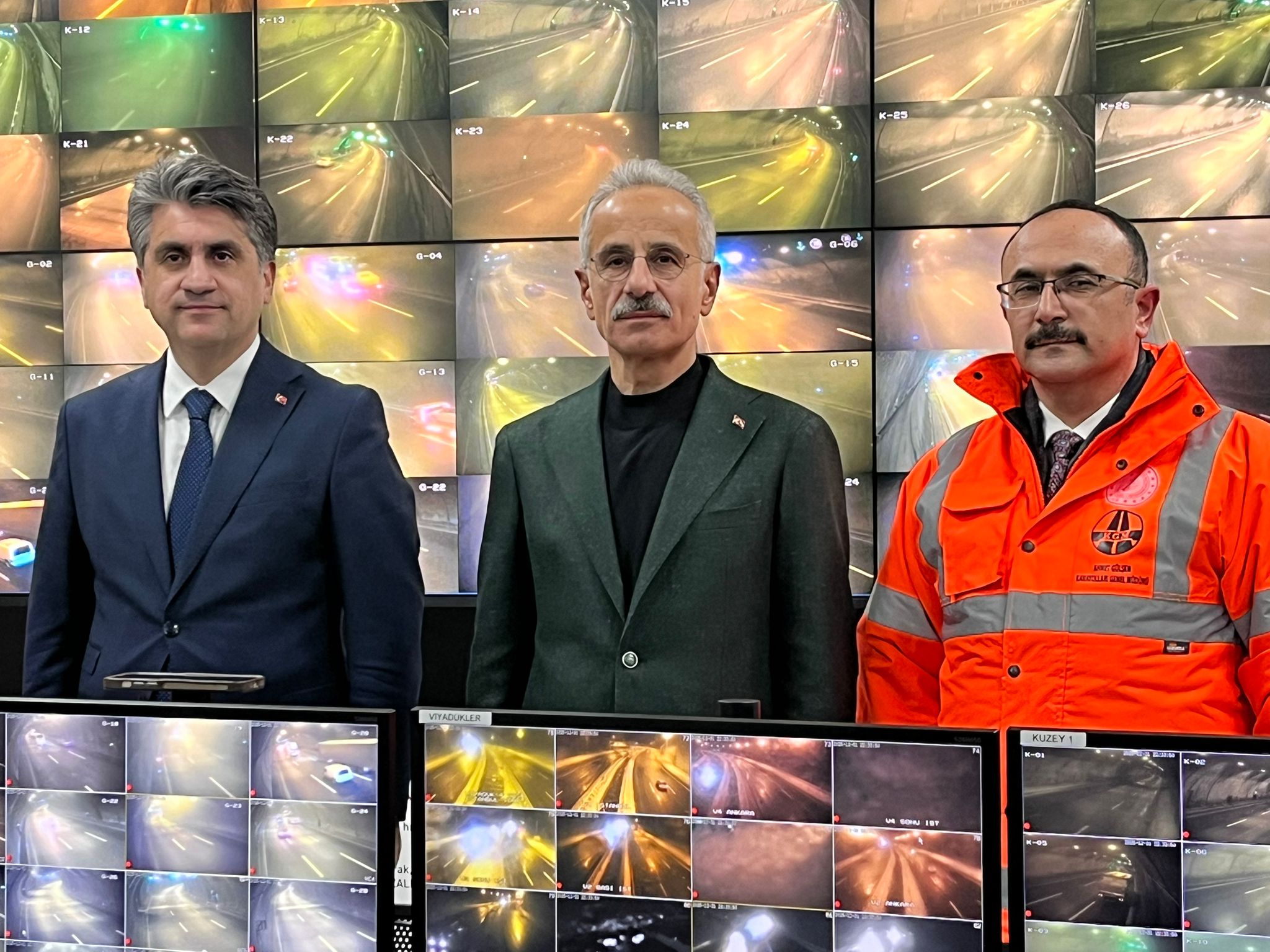 Bakan Abdulkadir Uraloğlu Bolu Dağı Tünel Kontrol Merkezi