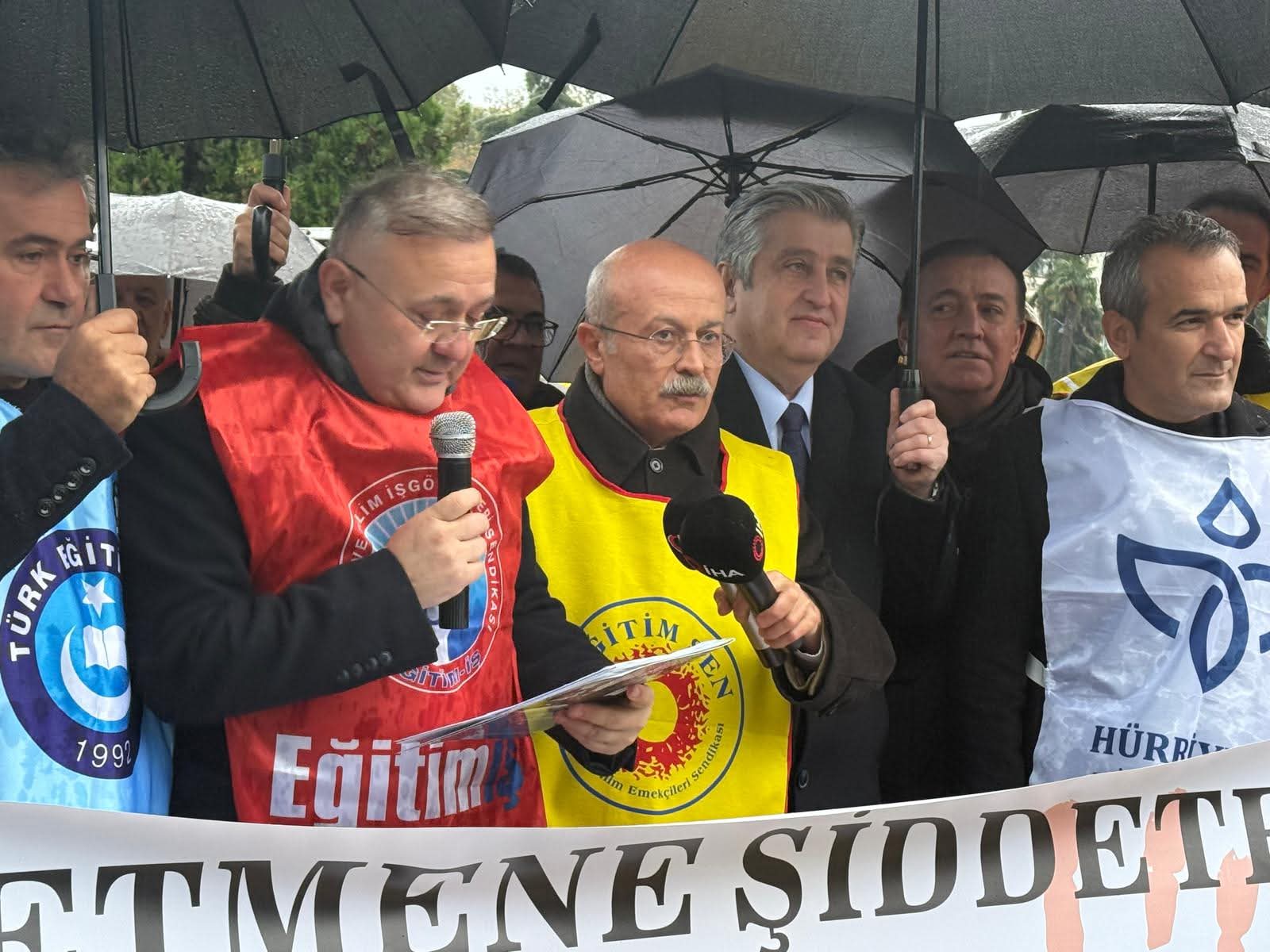 Samsun öğretmene şiddet sendika tepkisi