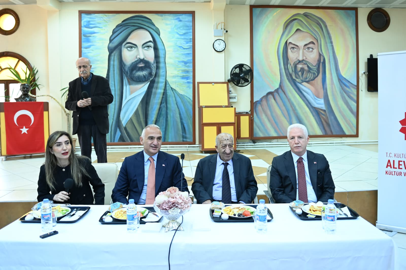Karacaahmet Sultan Cemevi dış görünüm