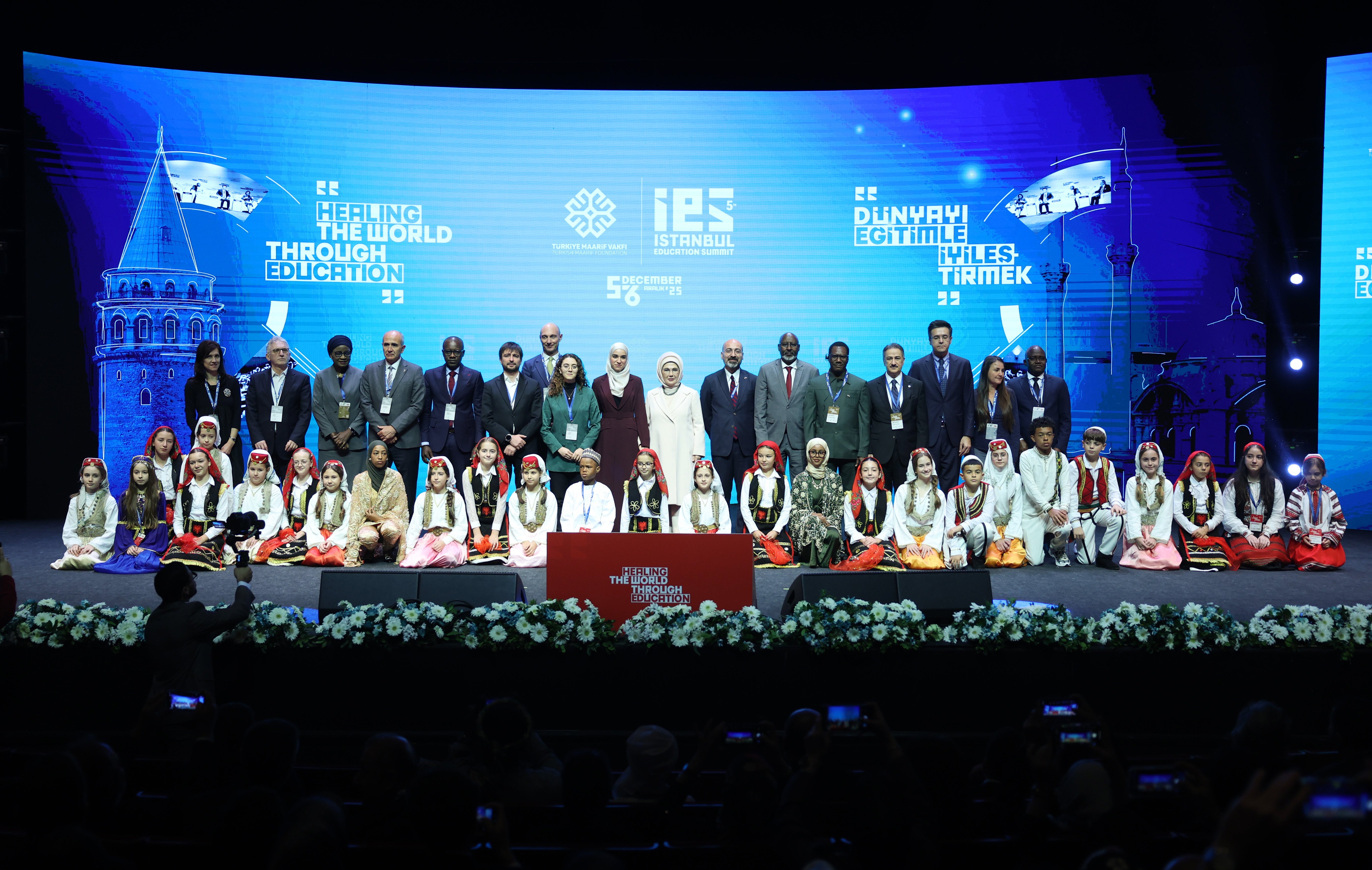 İstanbul Eğitim Zirvesi katılımcıları