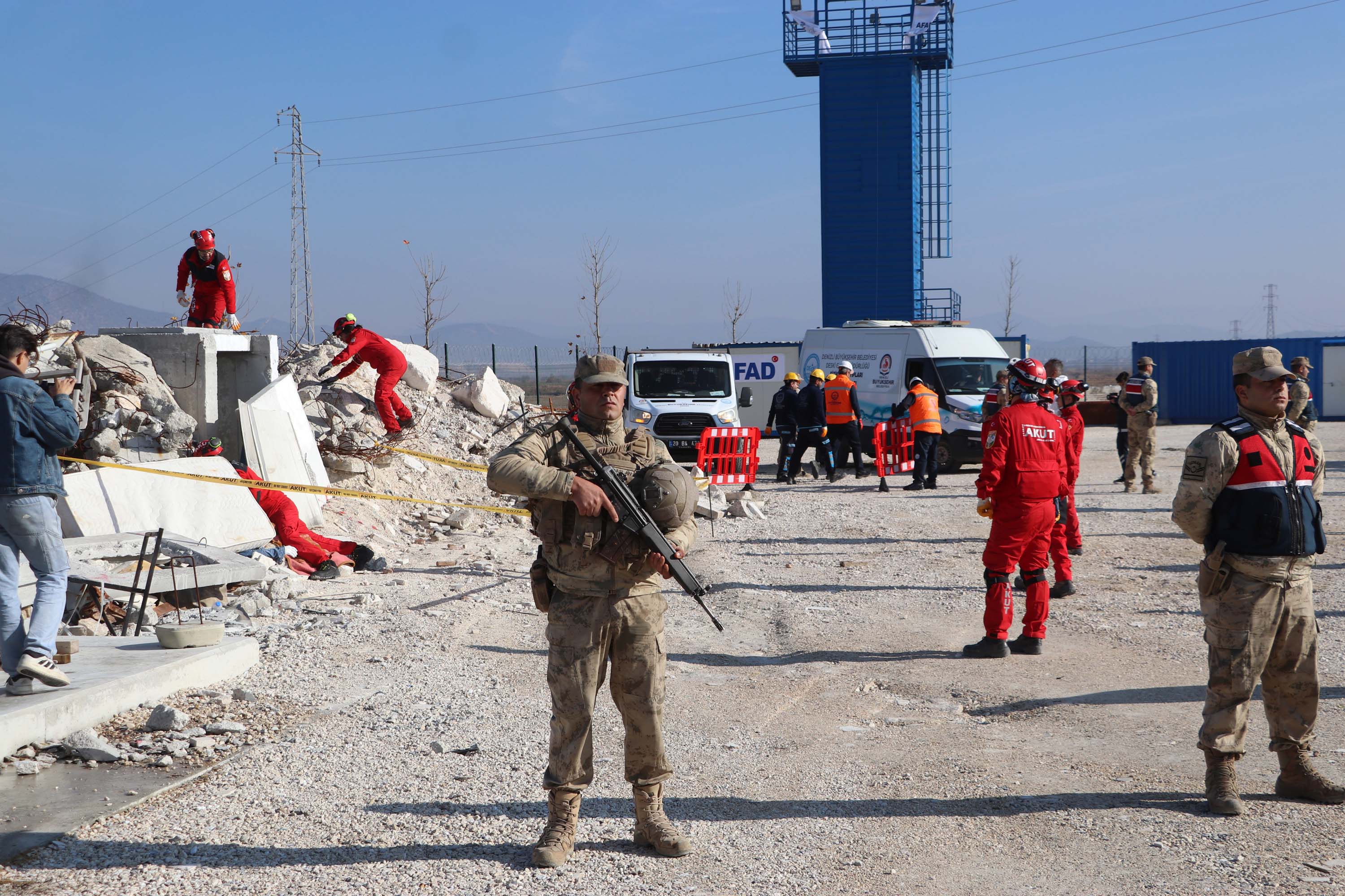 Ambulans ve Sağlık Ekipleri Tatbikat