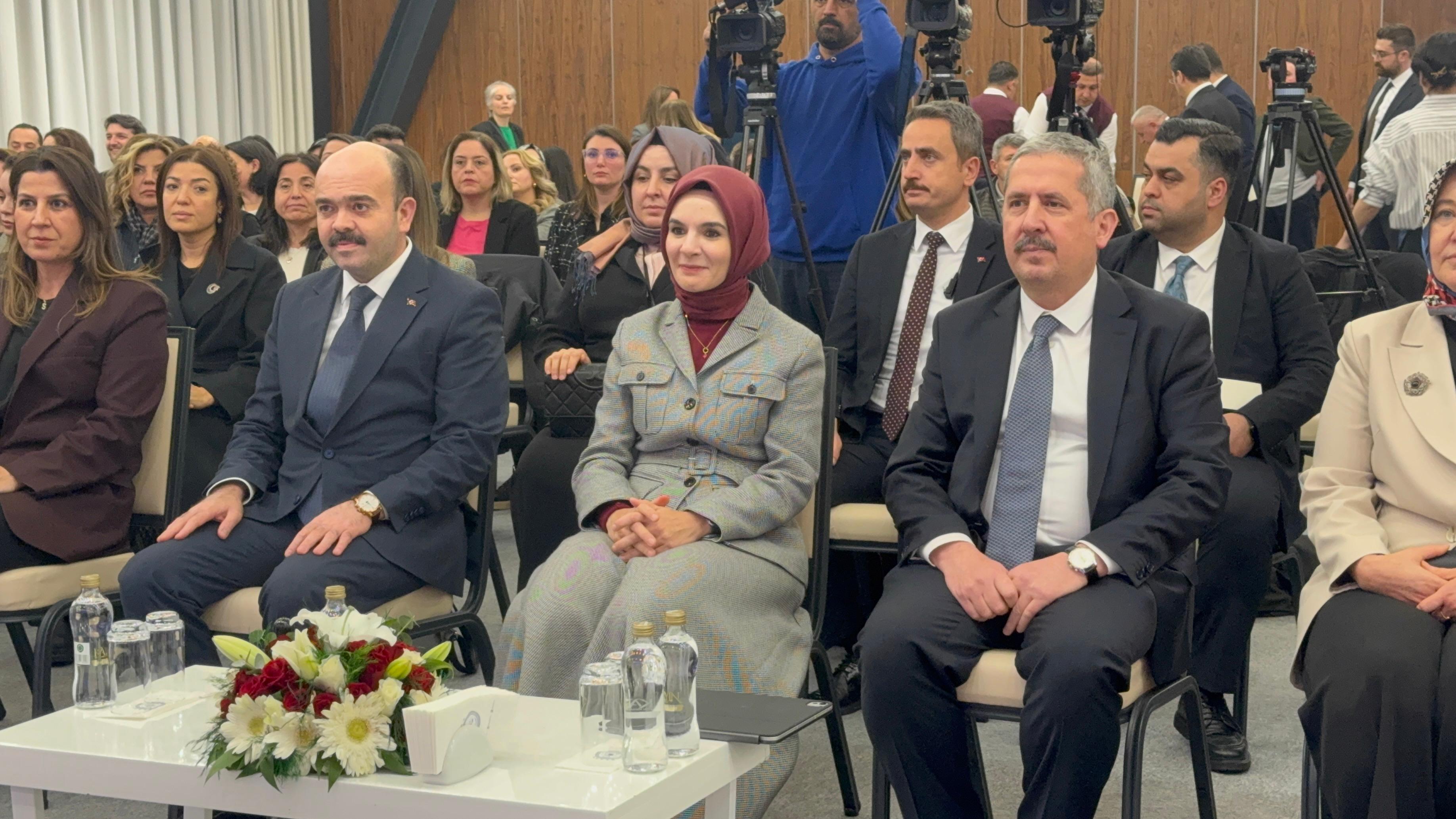 Aile ve Sosyal Hizmetler Bakanı Mahinur Özdemir Göktaş Sosyal Kooperatifler Çalıştayı