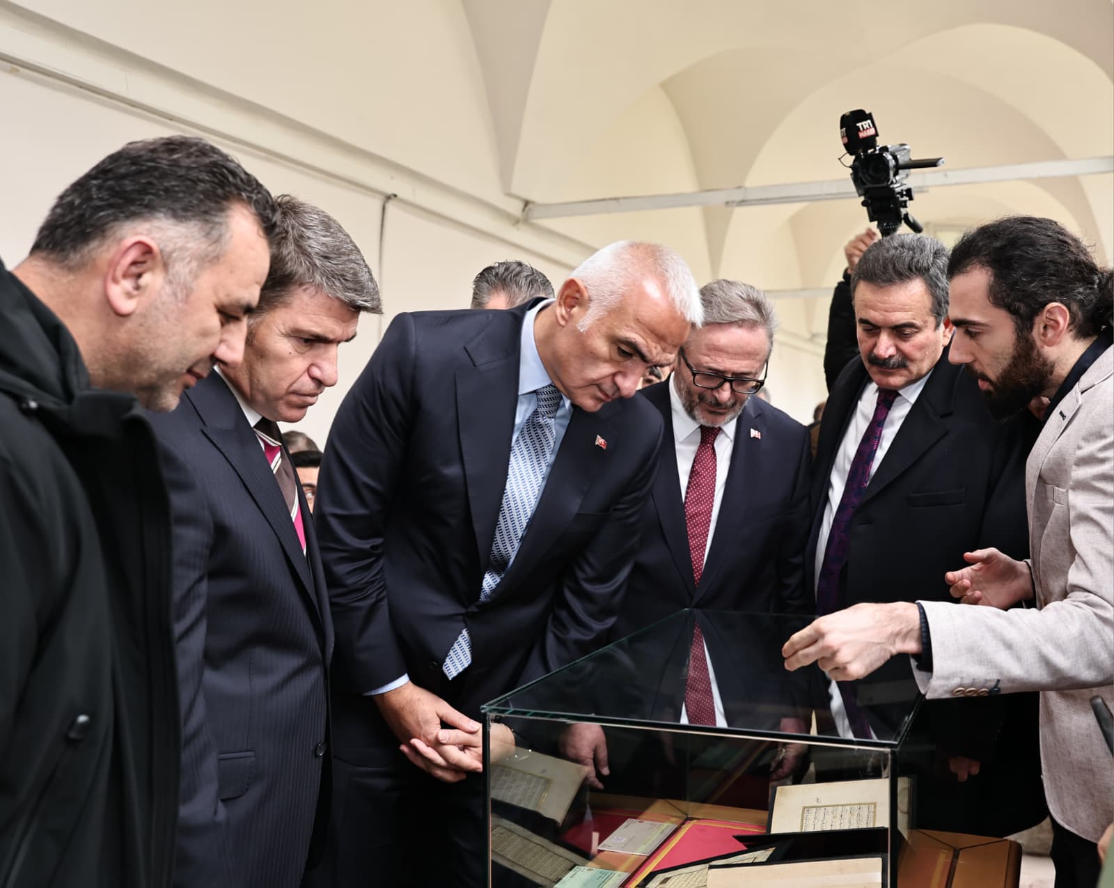 Yazma eserler sergisi