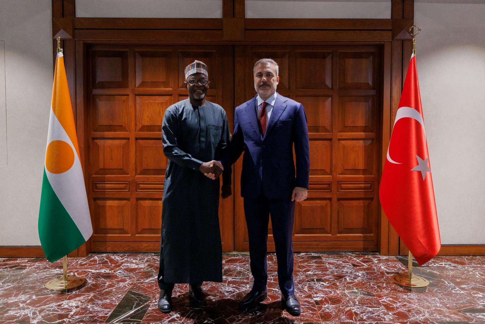 Hakan Fidan Nijerli Bakan Sangare ile görüşüyor