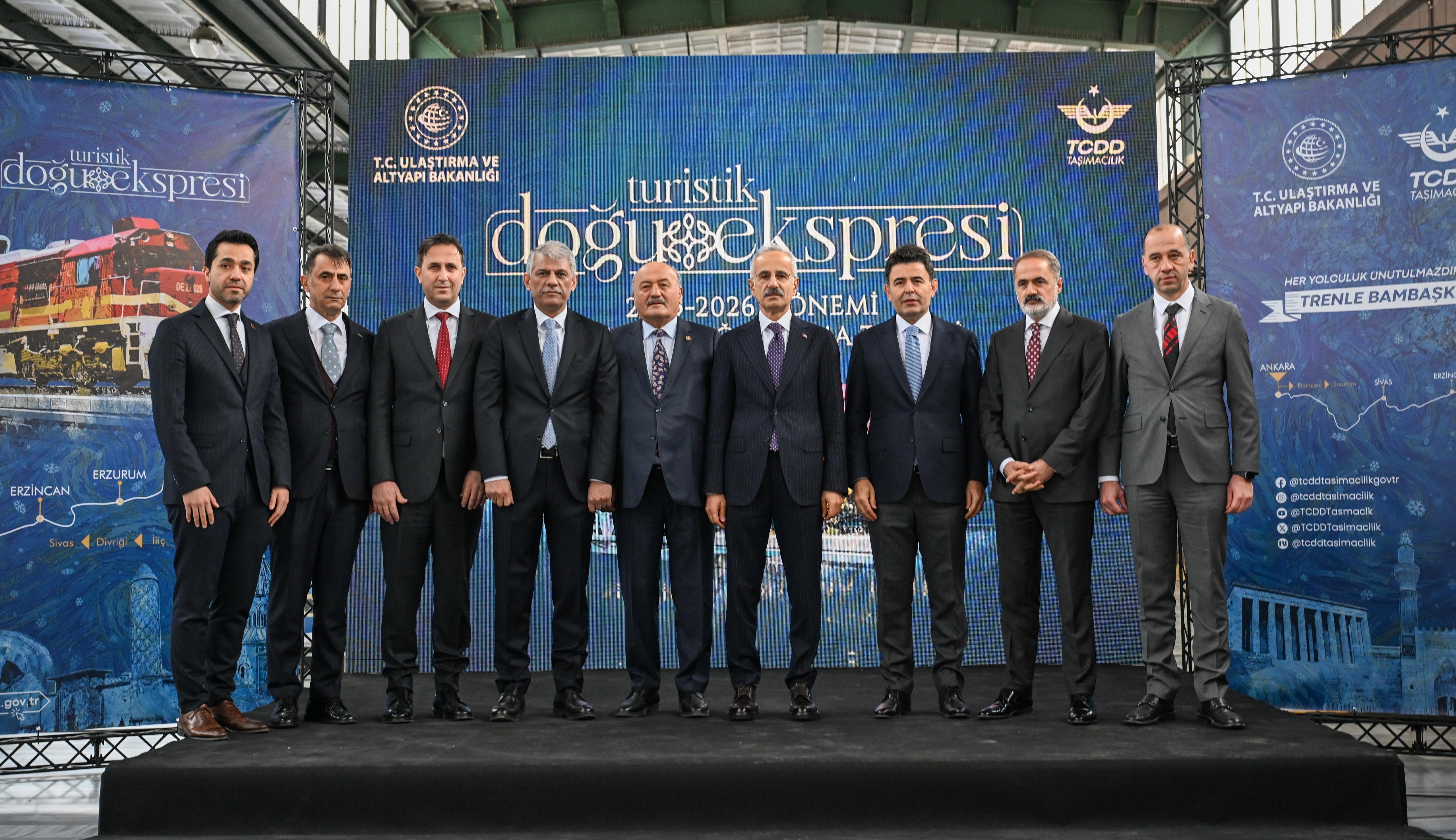 Turistik Doğu Ekspresi yolcuları