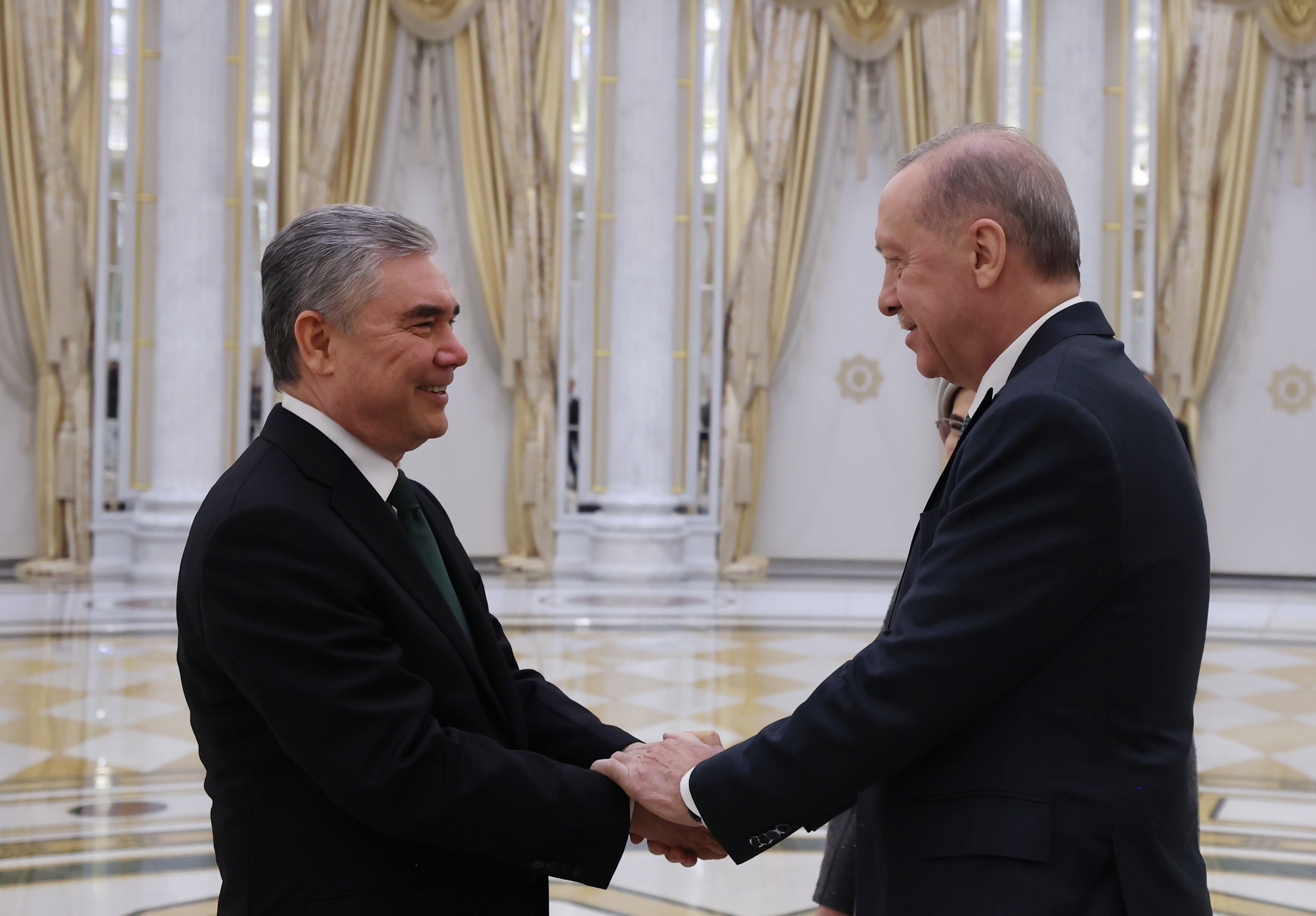 Cumhurbaşkanı Erdoğan Diplomatik Ziyaret Türkmenistan