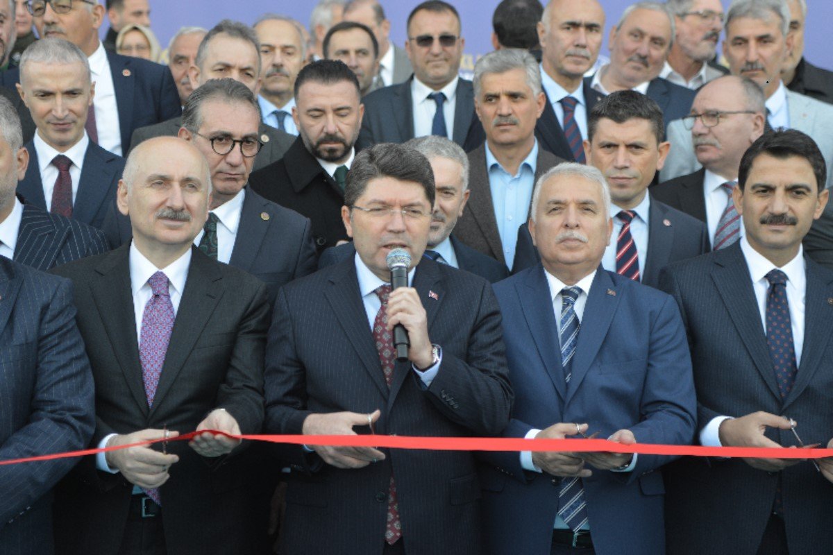 Adalet Bakanı Yılmaz Tunç açılış töreni