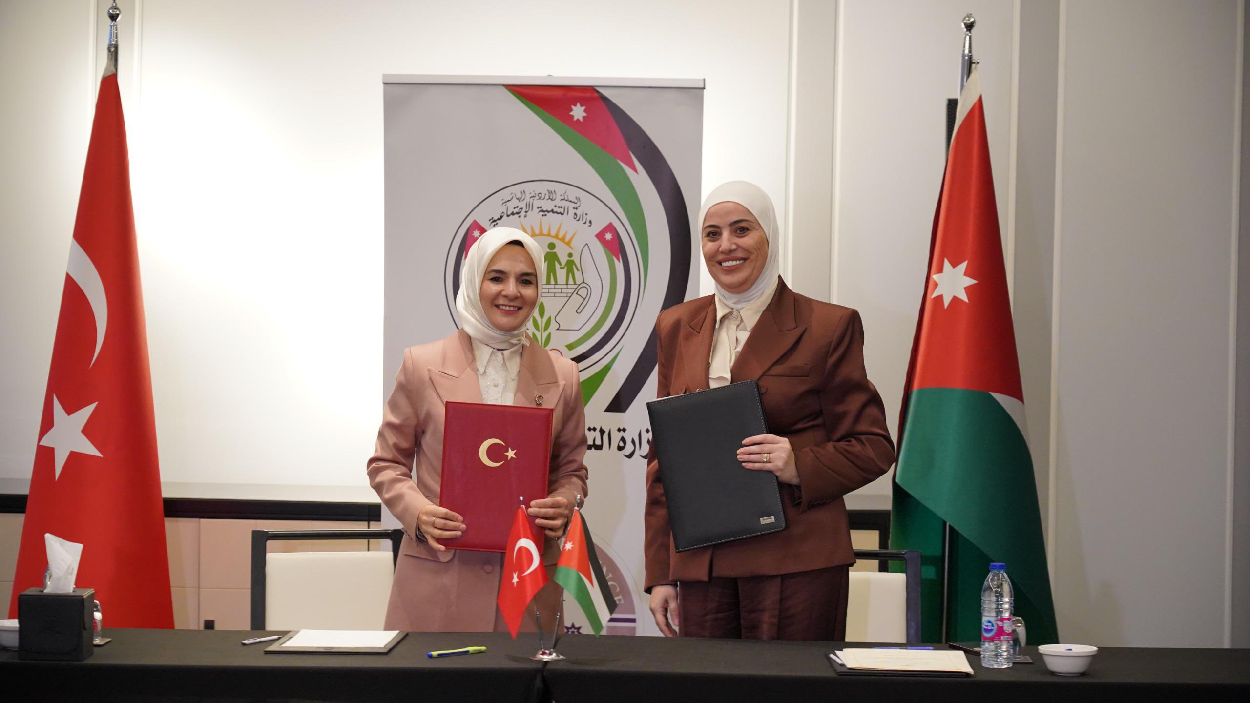 Bakan Göktaş ve Ürdünlü mevkidaşı