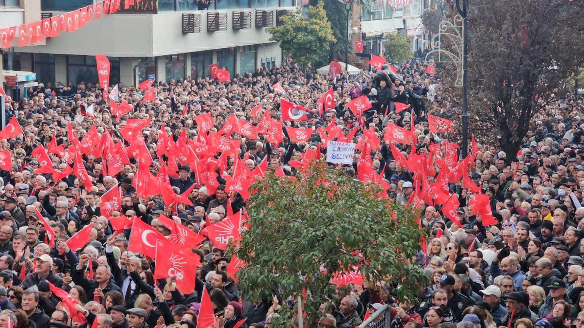 Özgür Özel basın