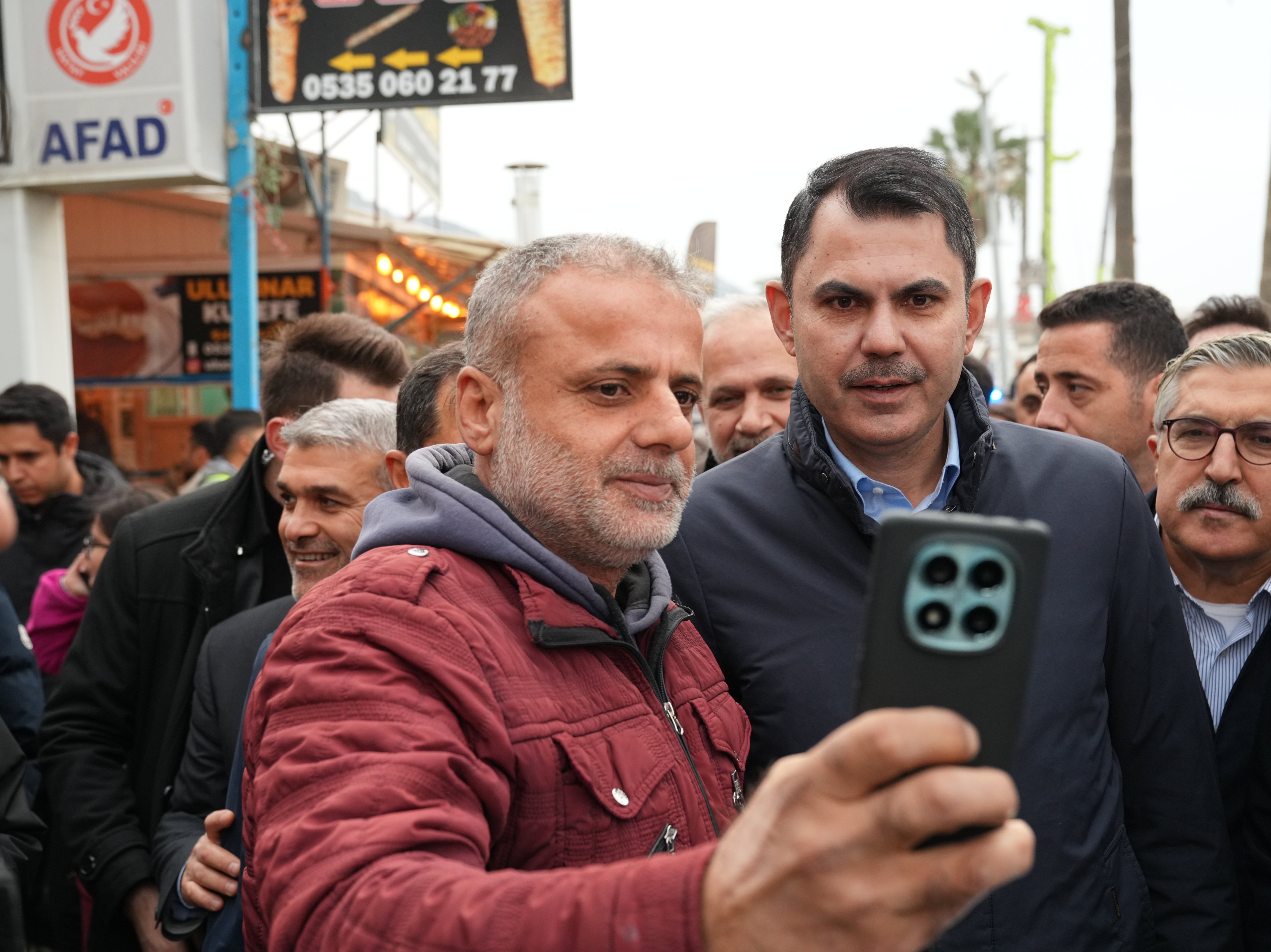 Bakan Kurum vatandaşlarla