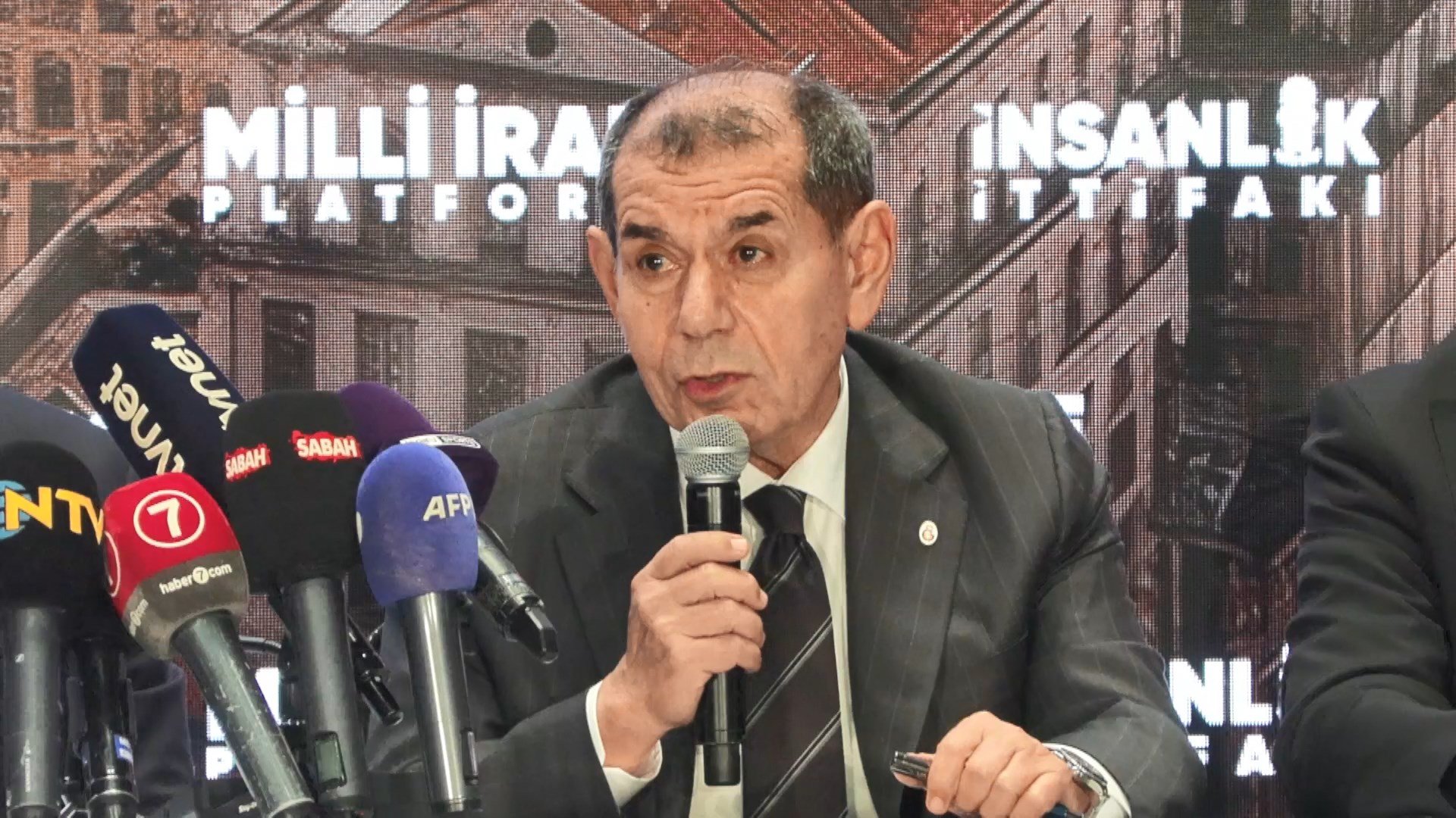 Beşiktaş Başkanı Serdal Adalı Gazze Yürüyüşü