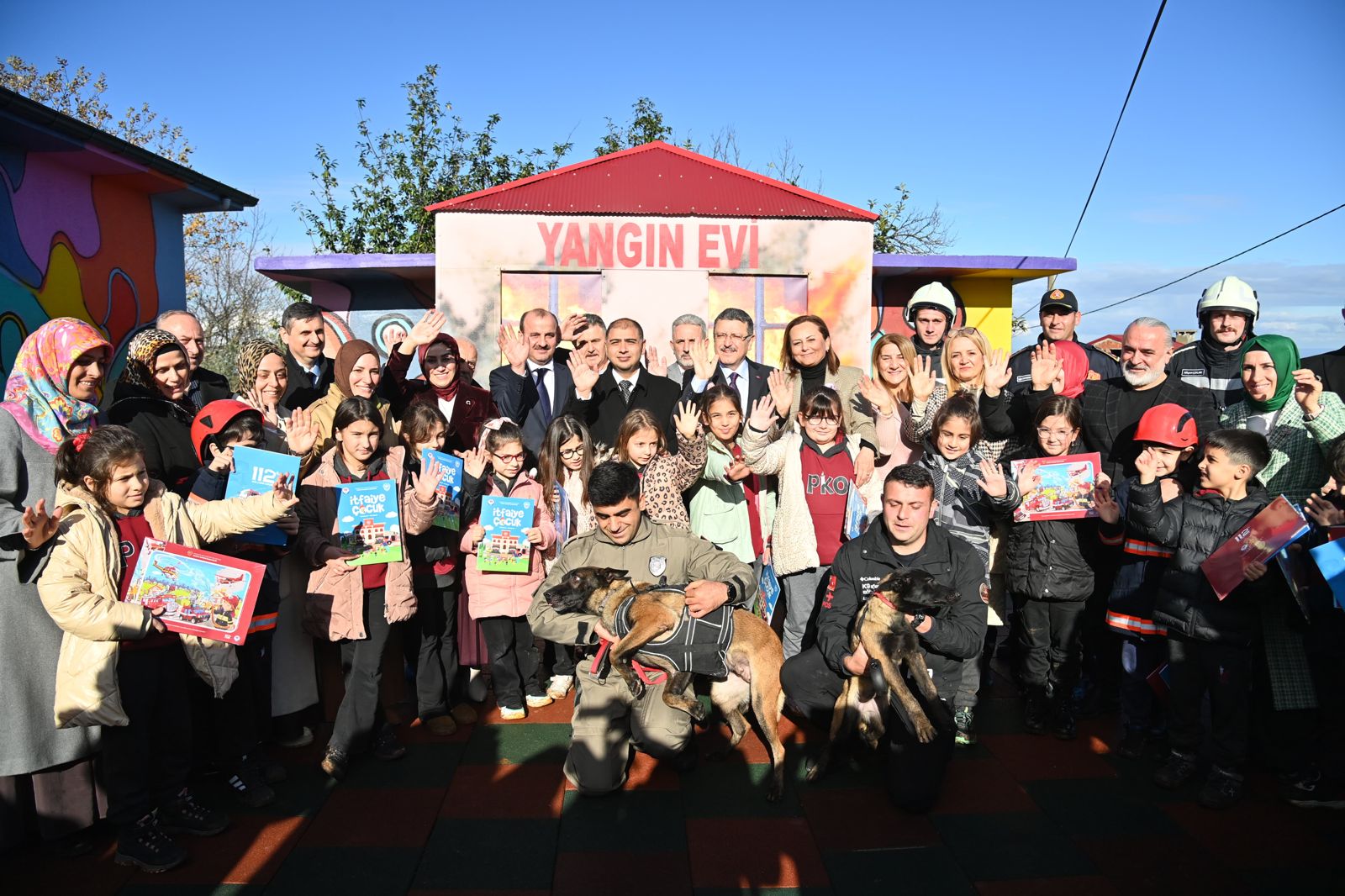Başkan Ahmet Metin Genç Konuşma Yapıyor
