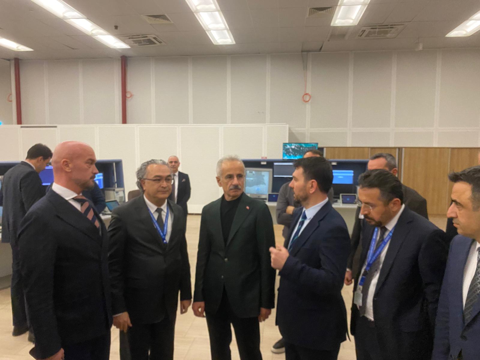 Bakan Abdulkadir Uraloğlu DHMİ ziyareti