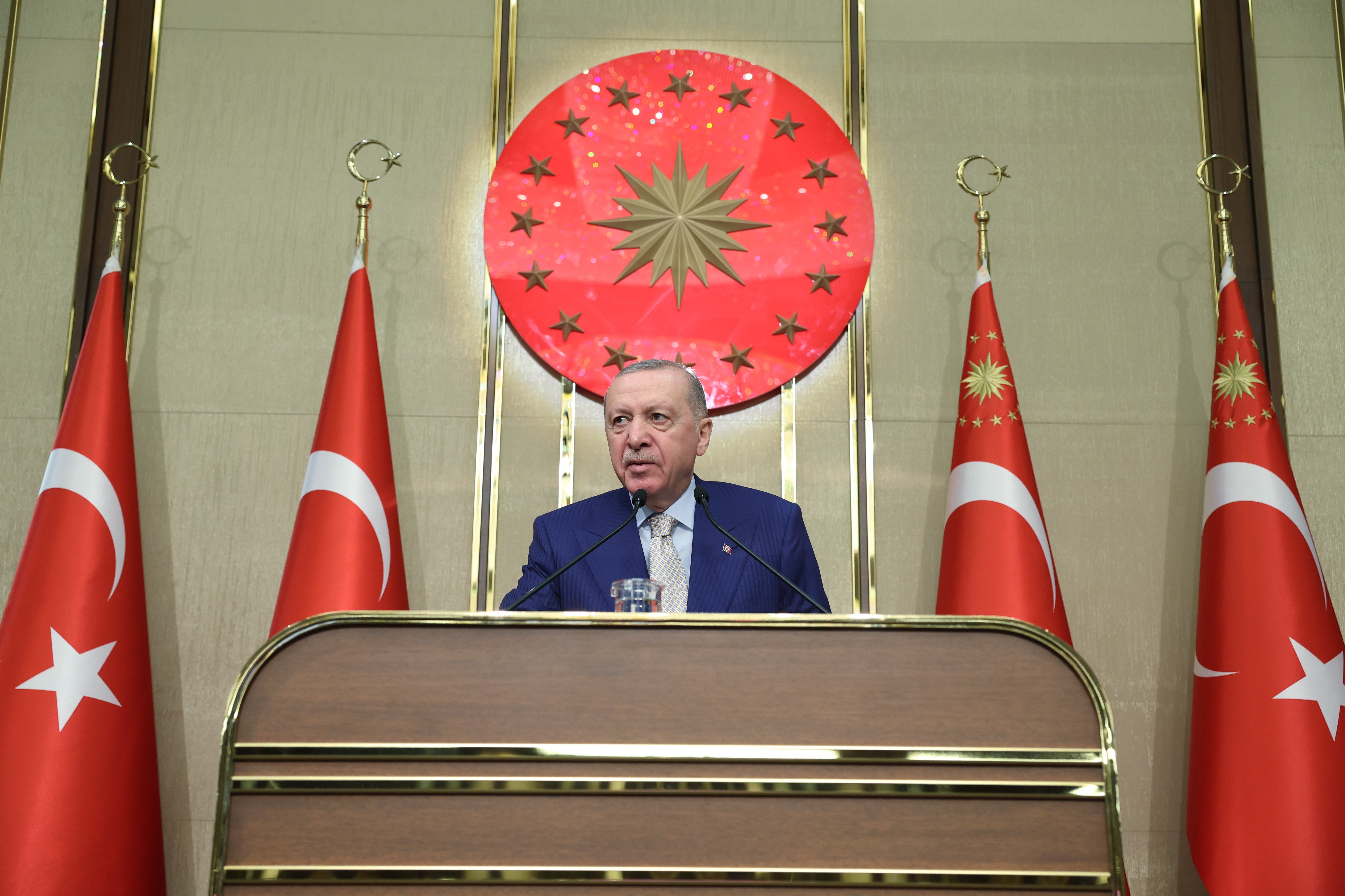 Cumhurbaşkanı Erdoğan konuşma yapıyor