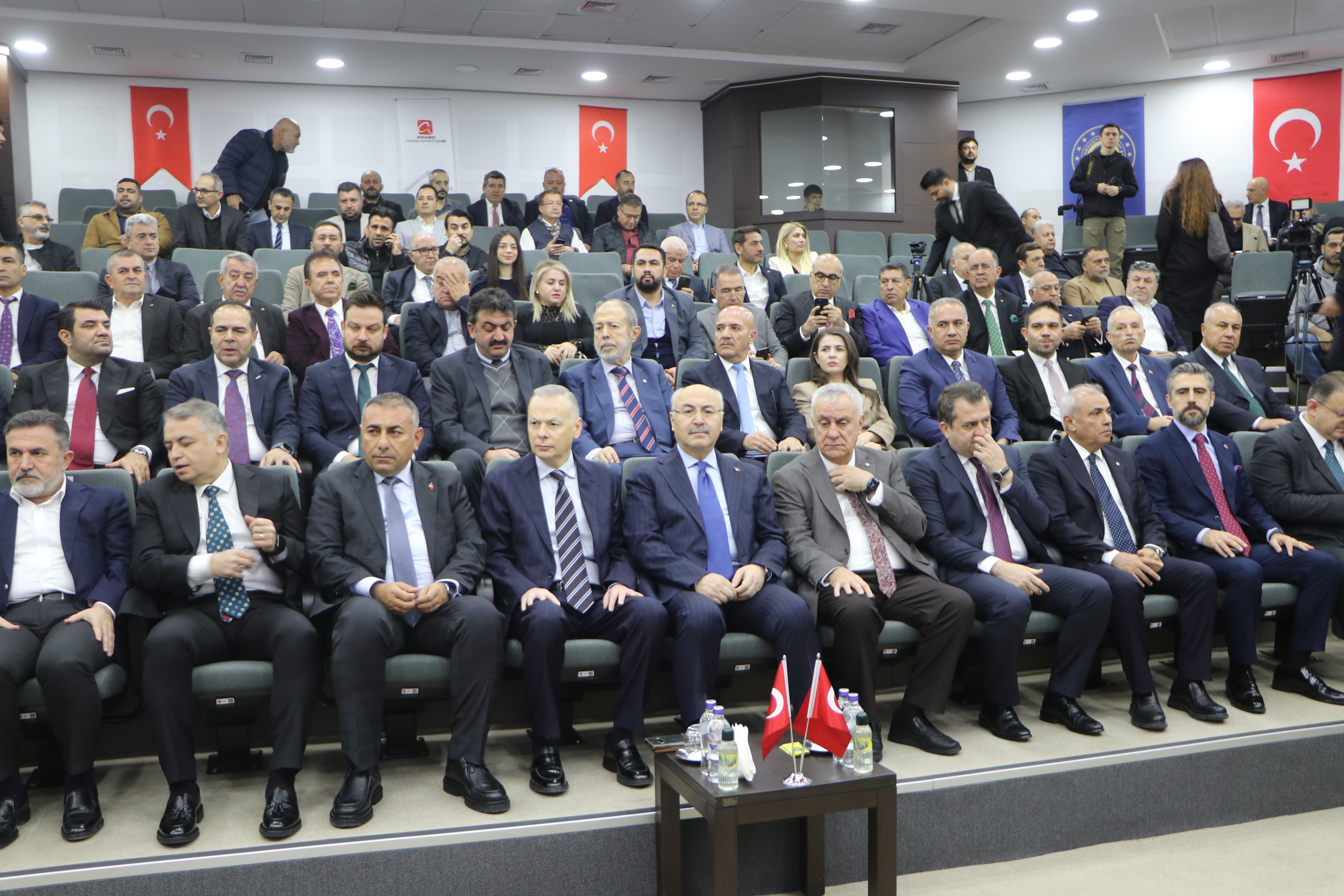 Adana Valisi Yavuz Selim Köşger