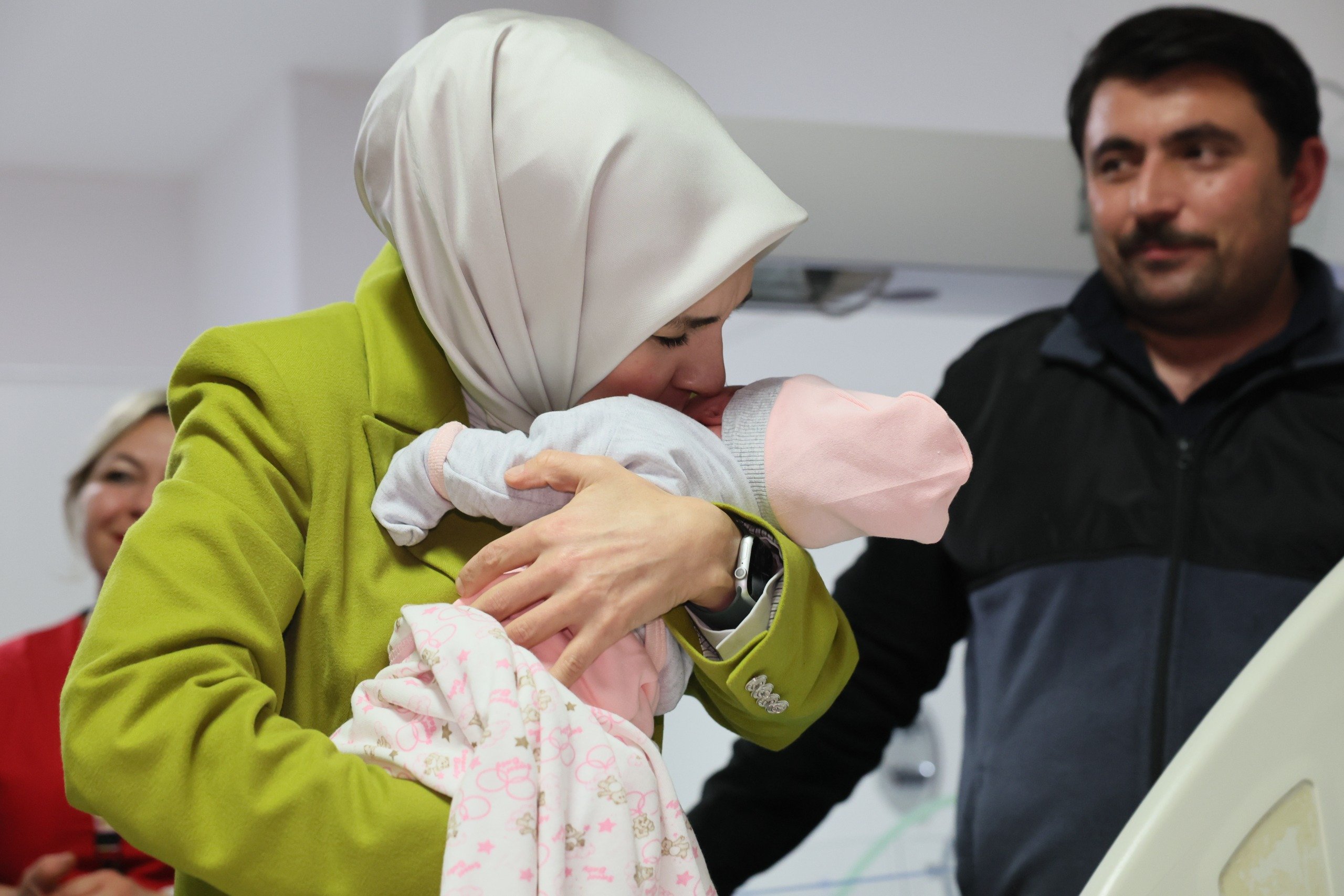 Bakan Göktaş lohusa şerbeti ikramı