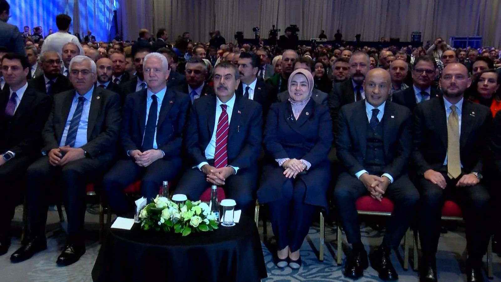 Mesleki Eğitim Zirvesi Katılımcıları