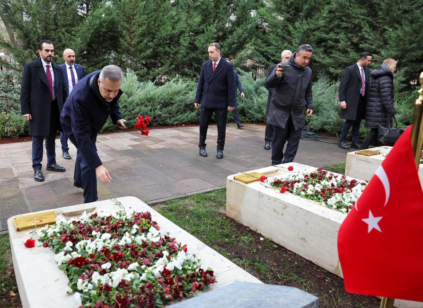Dışişleri Bakanı Hakan Fidan Şehitlik