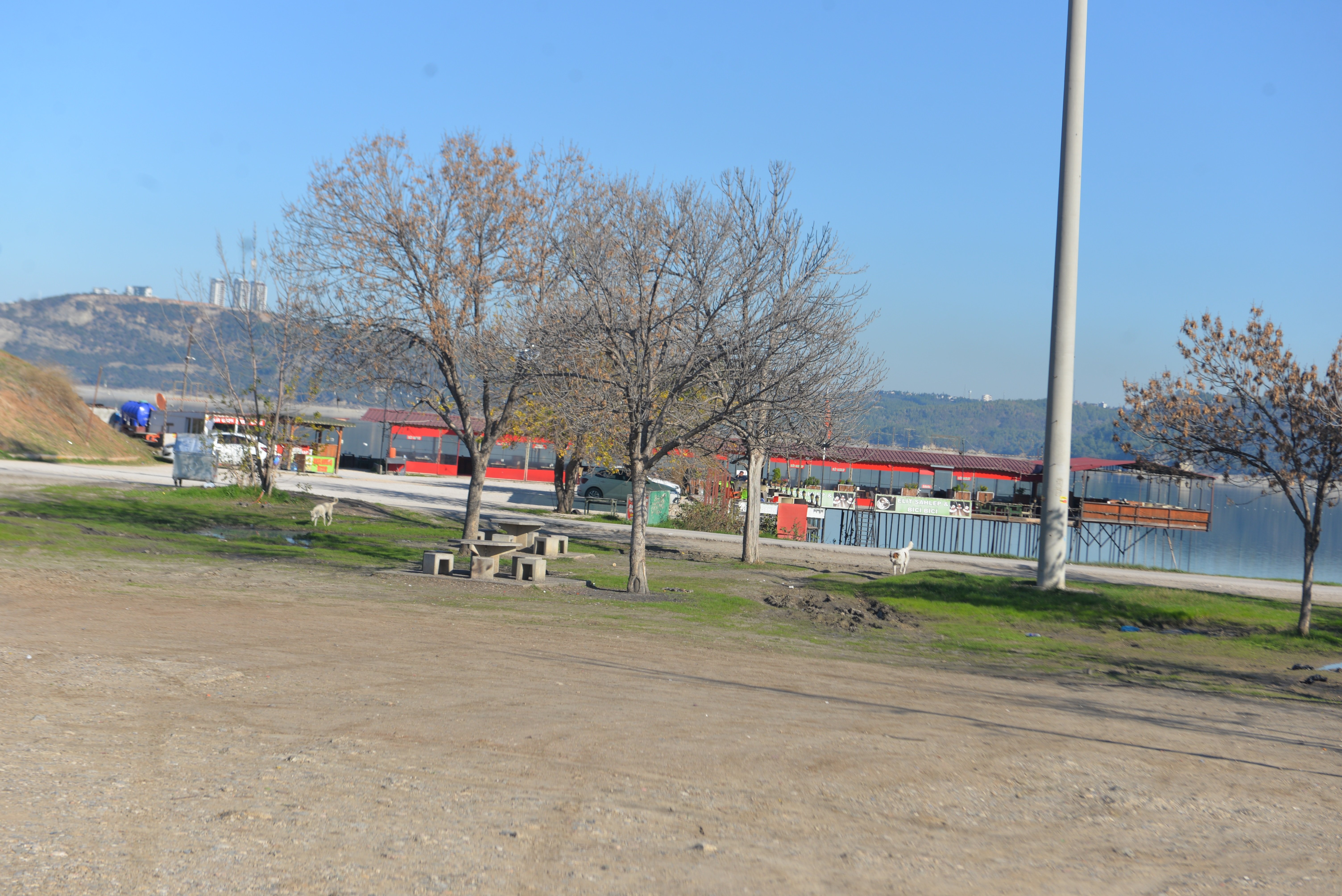 Menderes Adası görüntü kirliliği