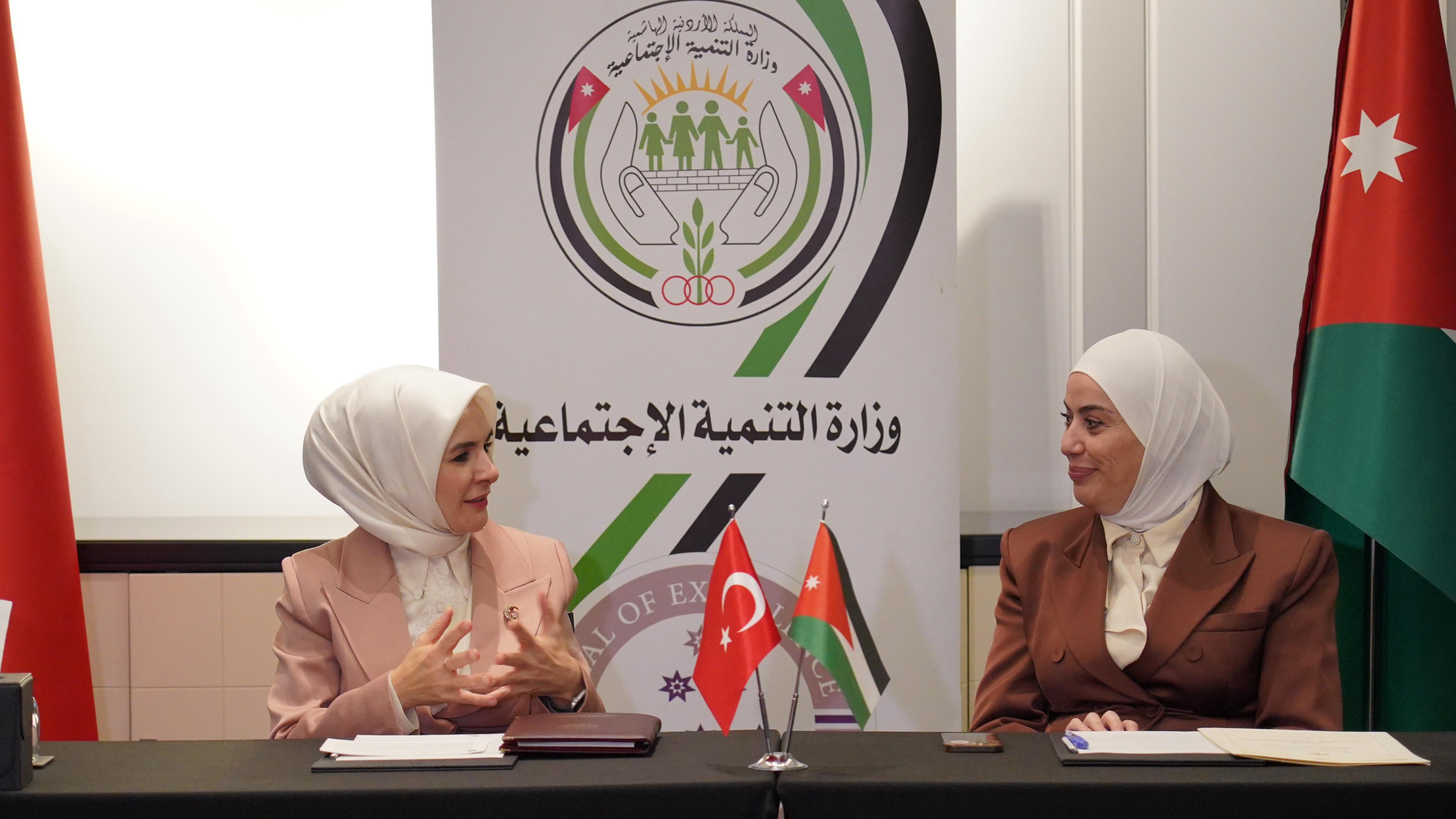 Bakan Göktaş diplomatik temaslar