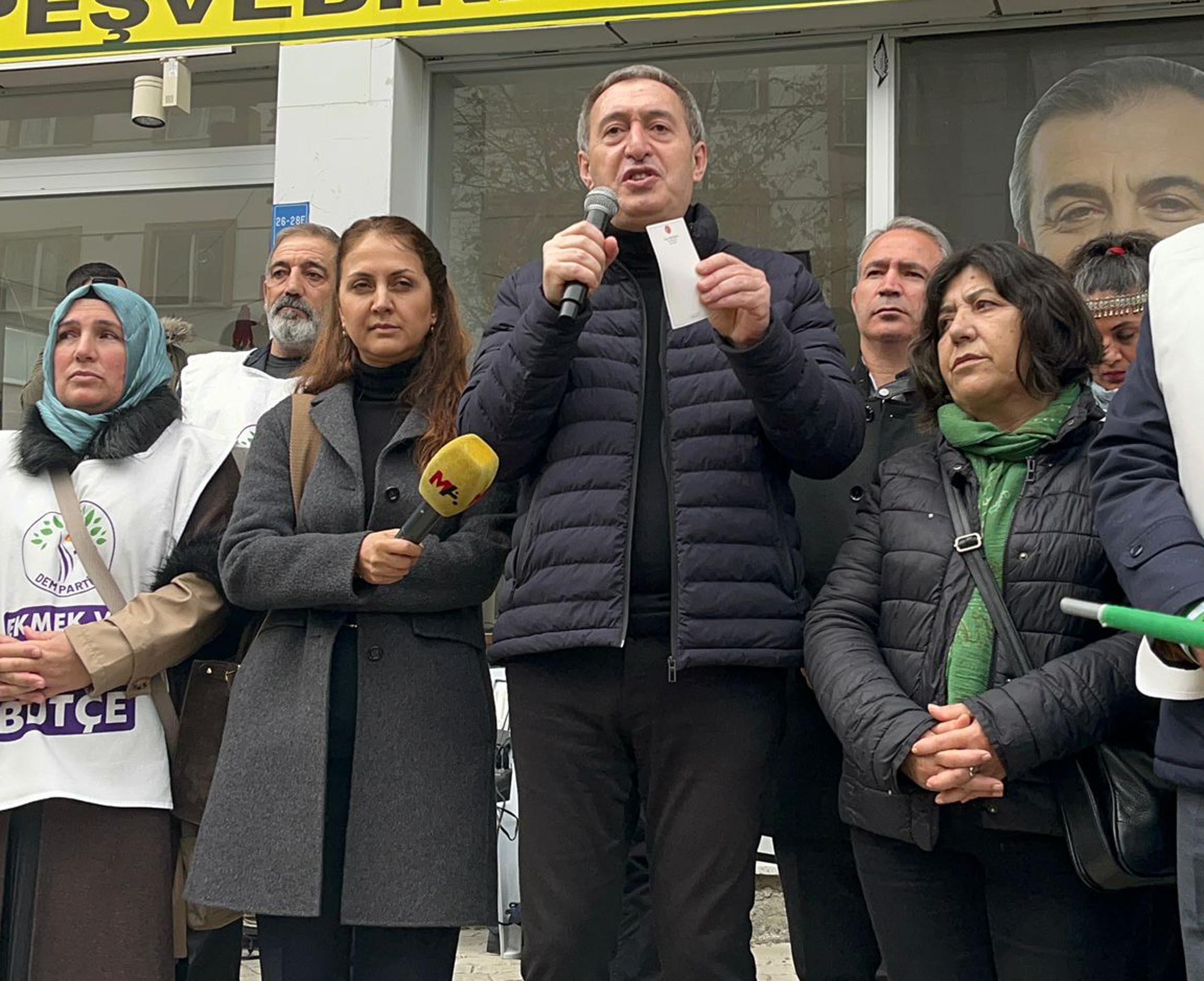 Tuncer Bakırhan DEM Parti Eş Genel Başkanı