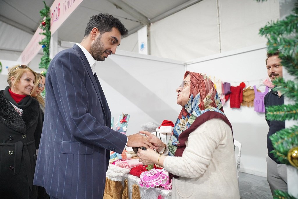 Kadın Emeği Çarşısı stantları