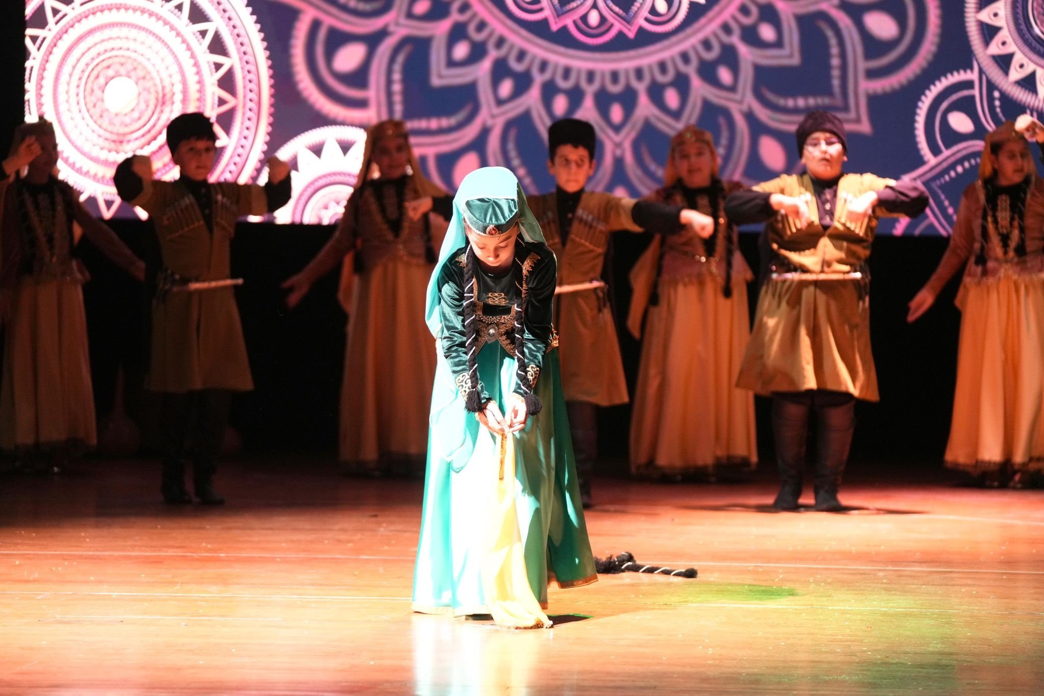 Ümraniye Halk Oyunları Gecesi Katılımcıları