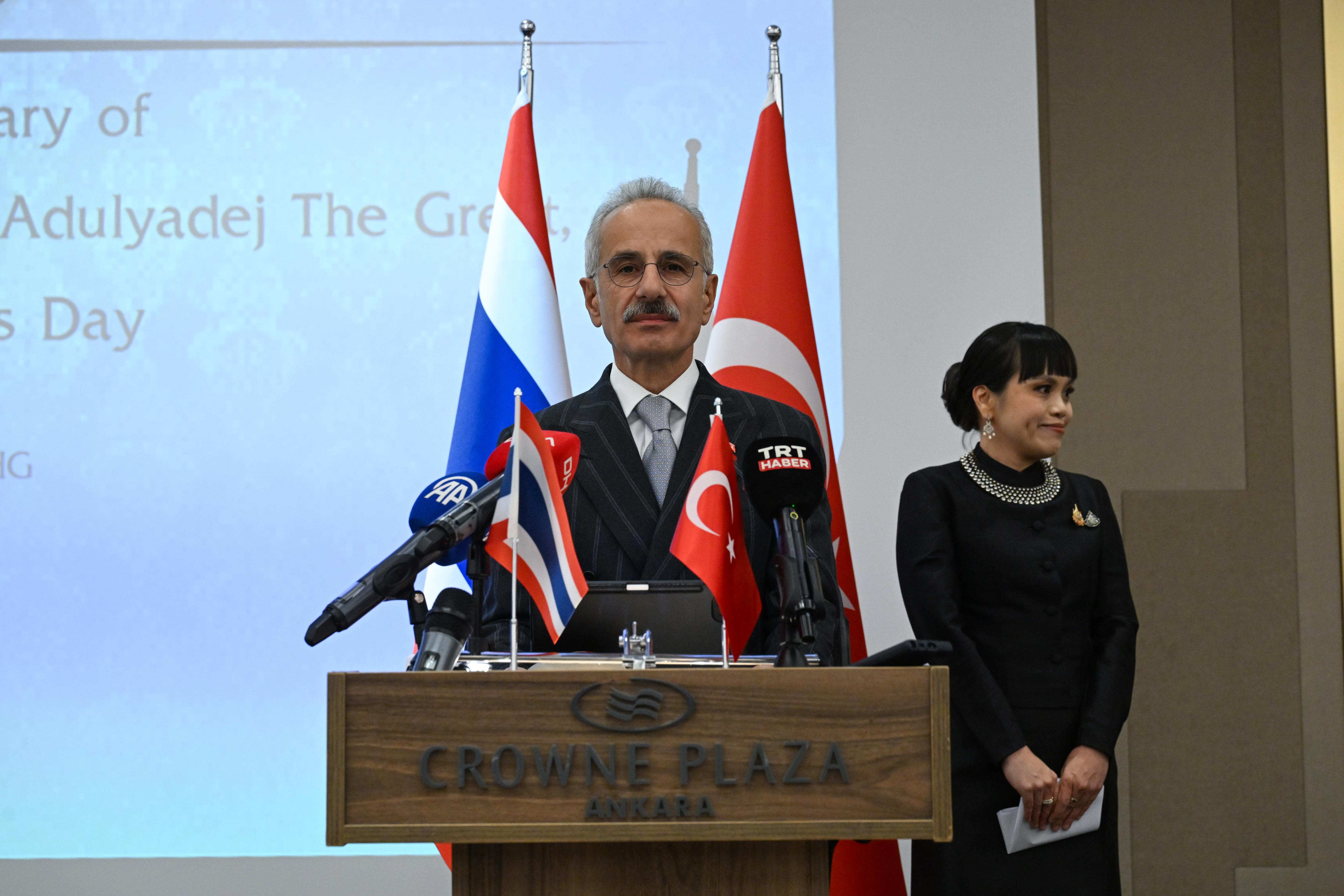 Abdulkadir Uraloğlu Tayland Resepsiyonu