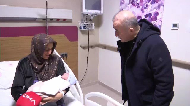 AK Partili vekiller bebek ziyareti