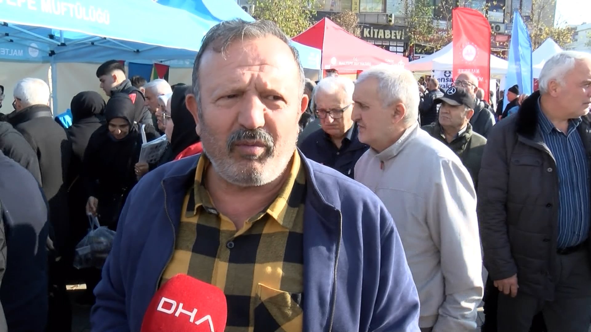 Maltepe Kaymakamı Bahri Tiryaki Hayır Çarşısında