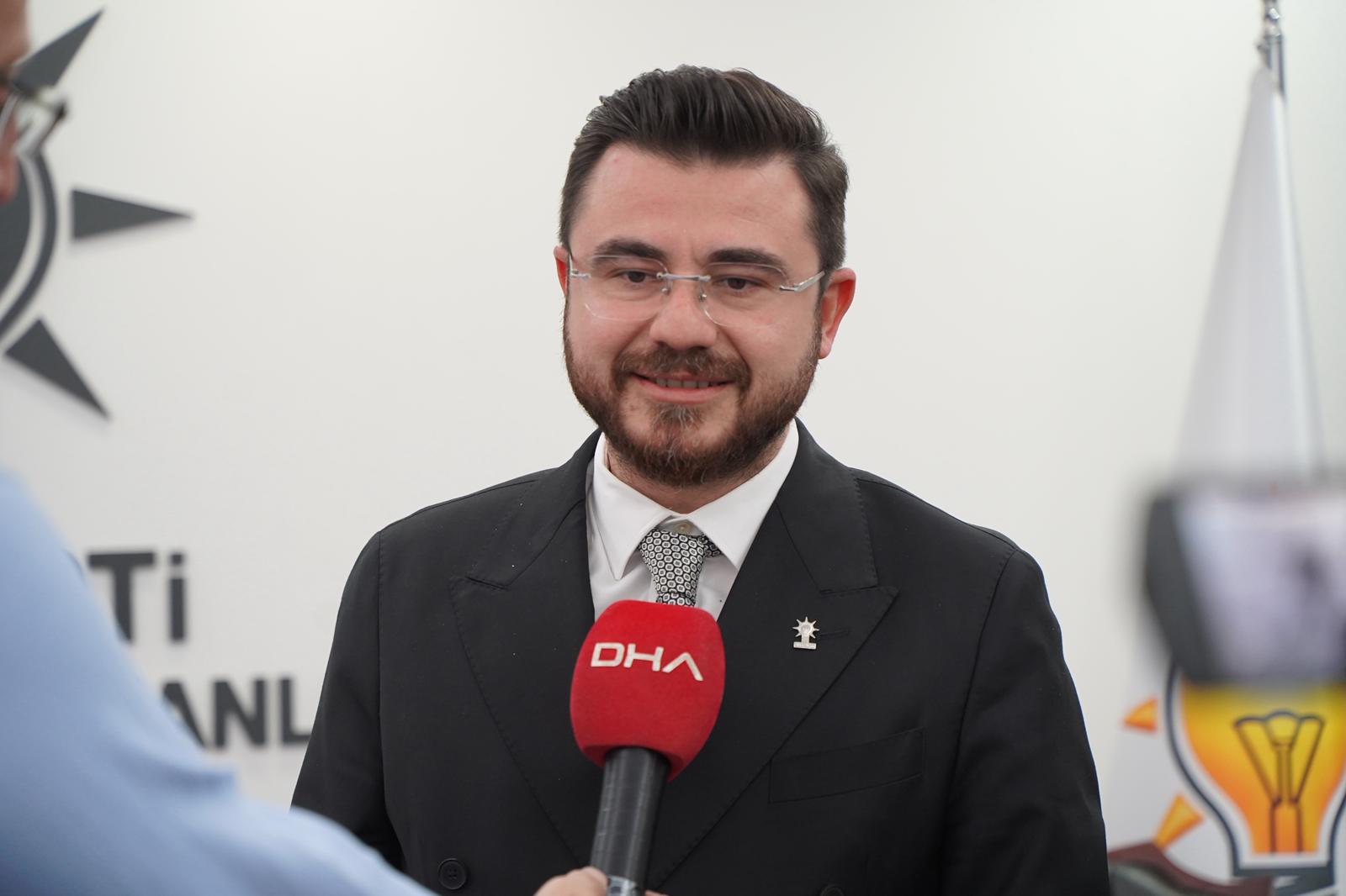 Kapalı motosiklet yandan