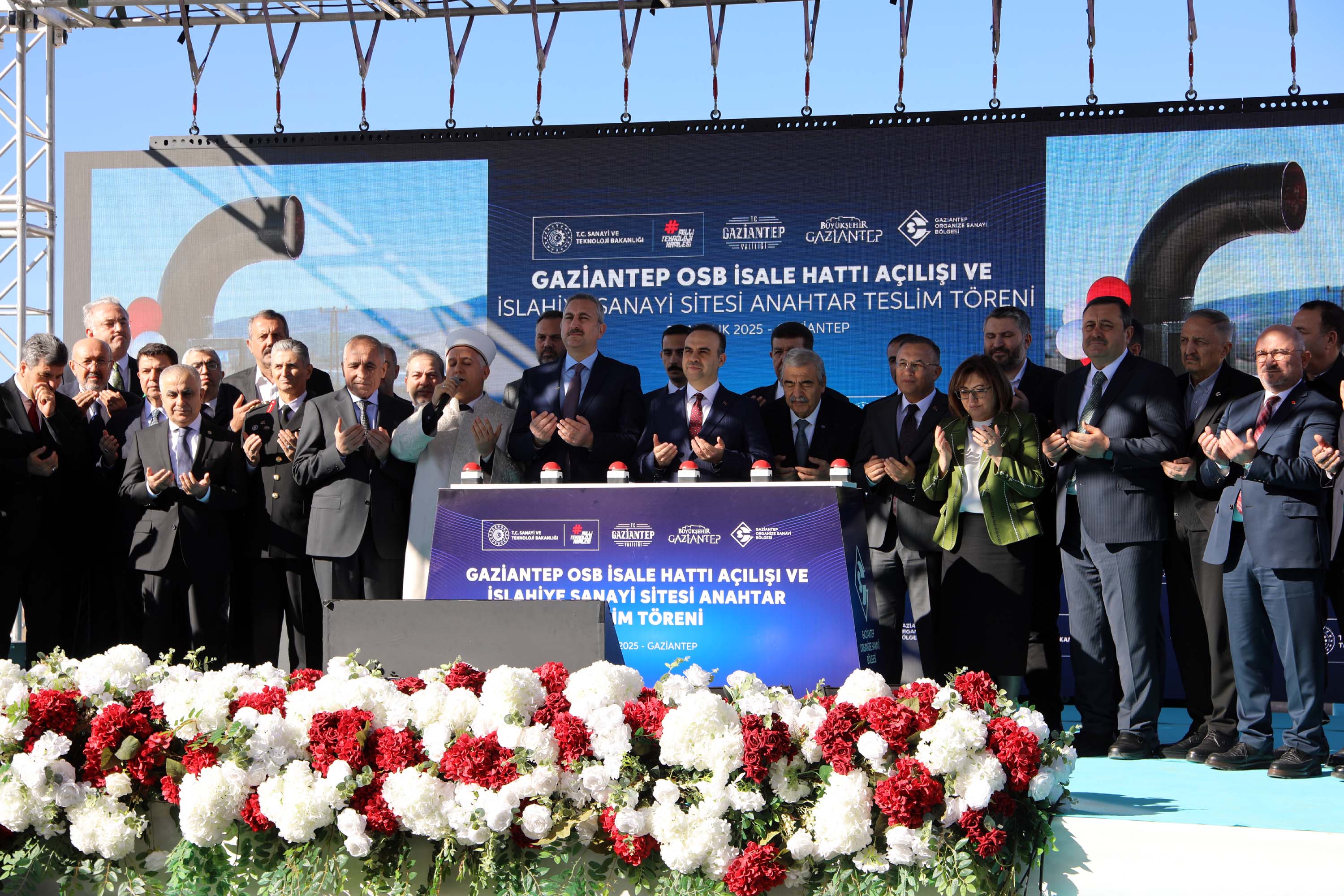 Bakan Mehmet Fatih Kacır Gaziantep OSB açılışında konuşuyor