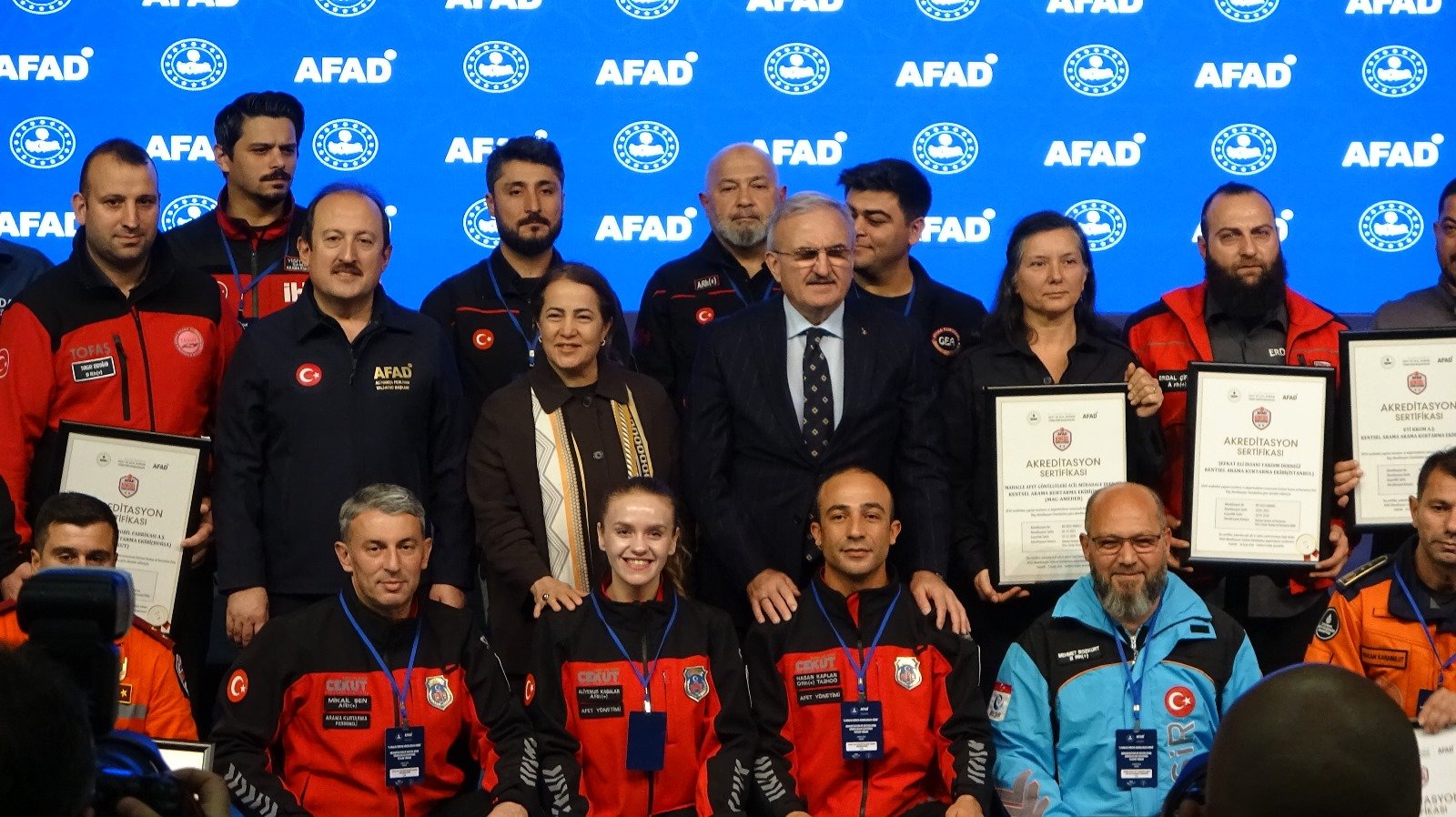 Münir Karaloğlu AFAD Gönüllüleri Sertifika Töreni
