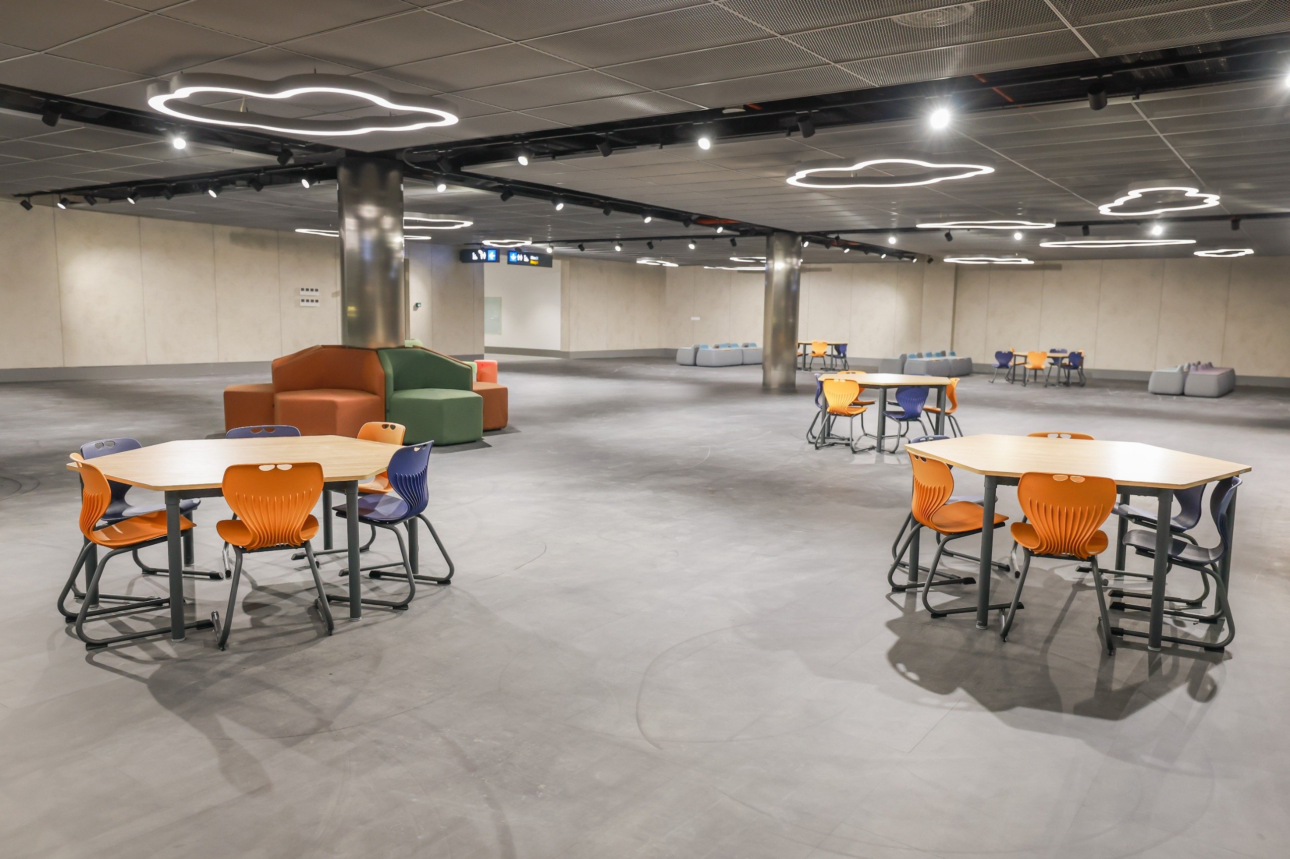 Sabiha Gökçen Havalimanı Uzak Uçak Bekleme Salonu