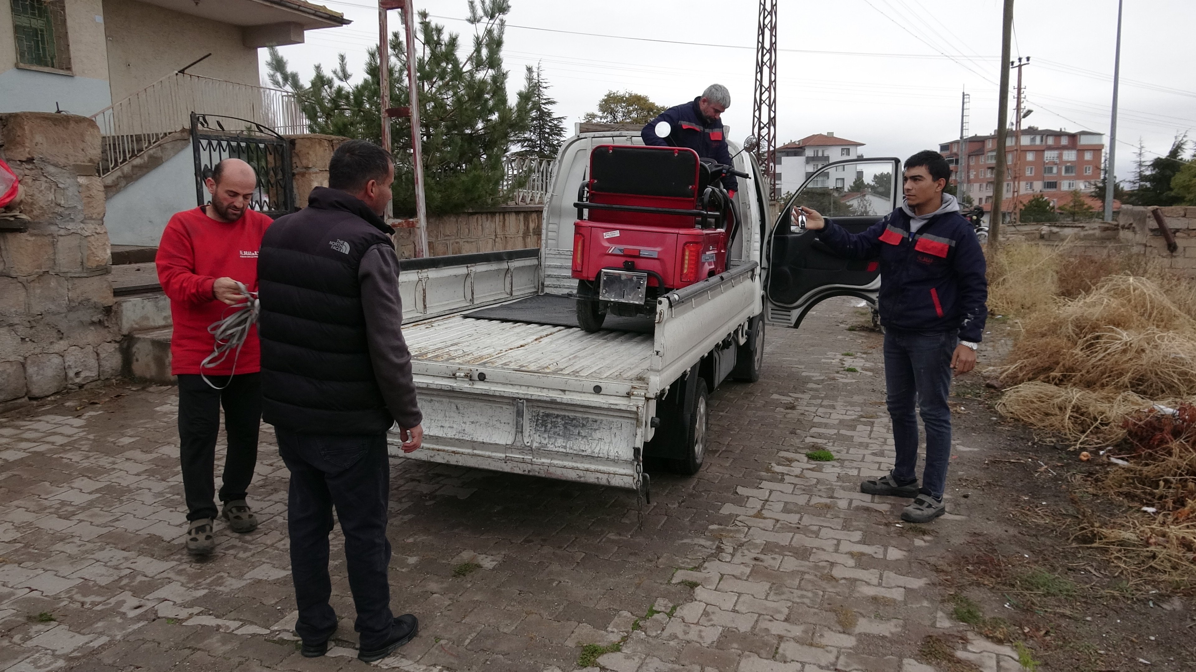 Hüseyin Okandan ve çift