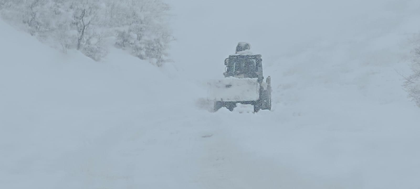 Şırnak kar mücadelesi iş makinesi