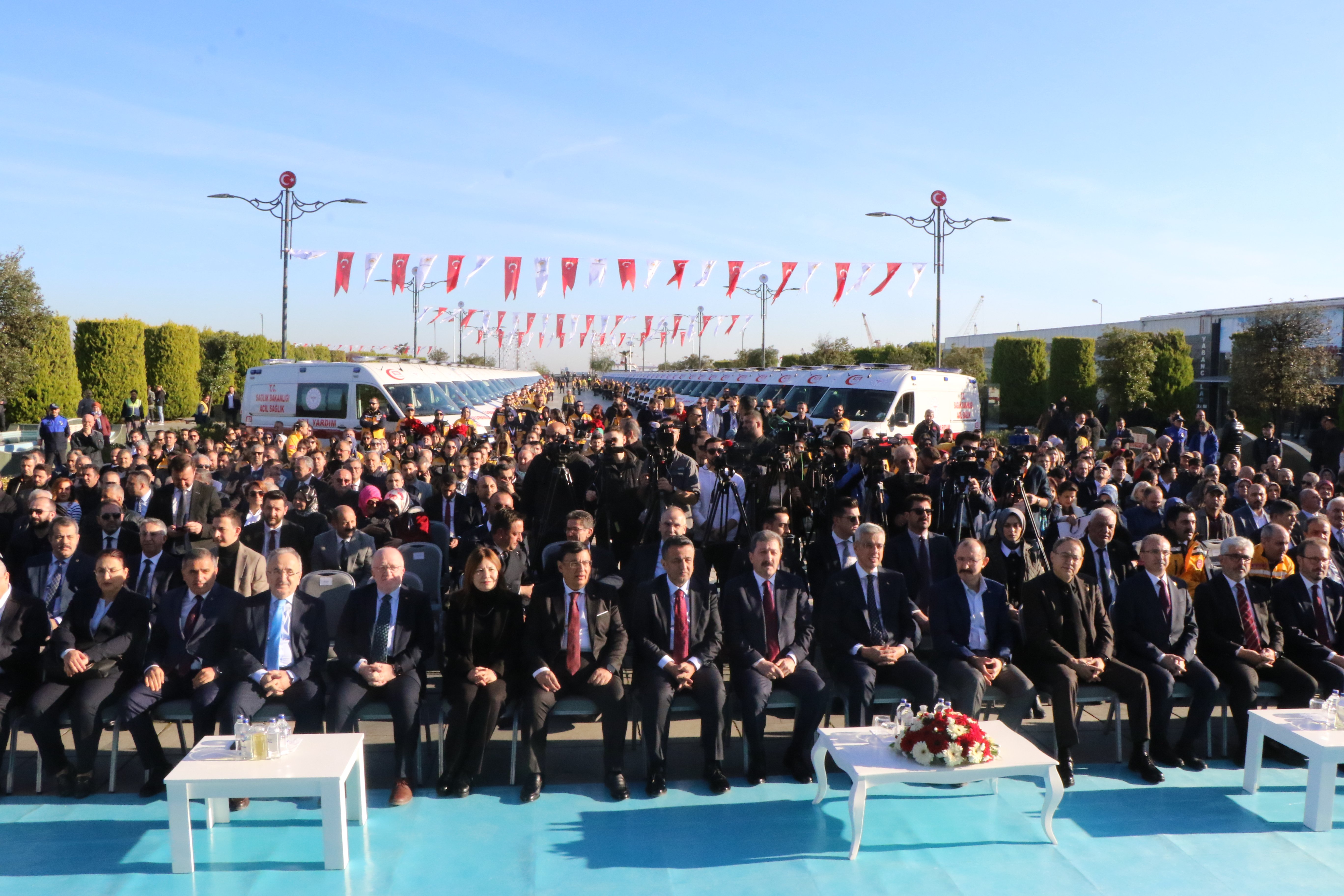 Teslim edilen yeni ambulanslar Samsun