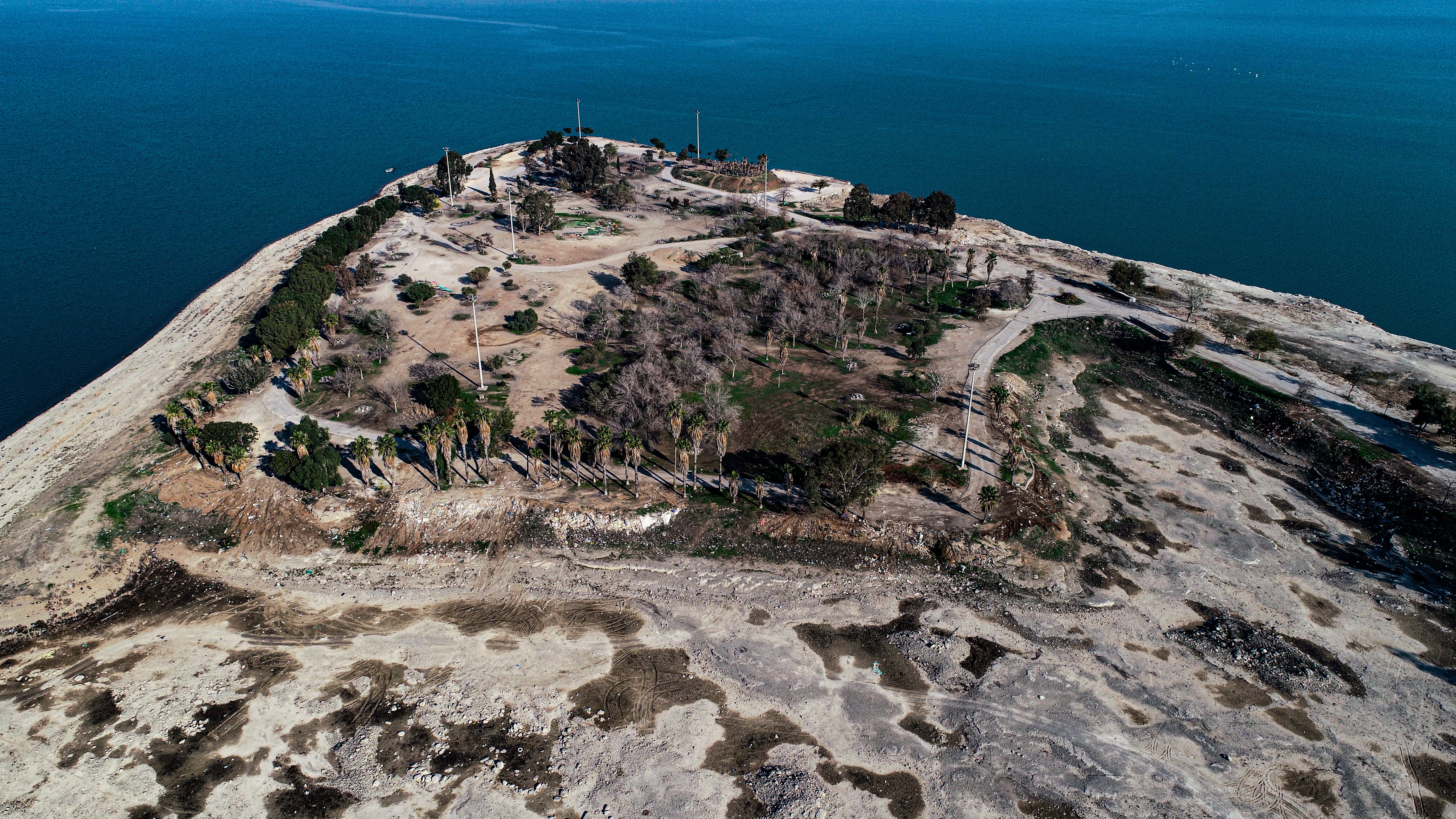 Menderes Adası temizlenmiş hali