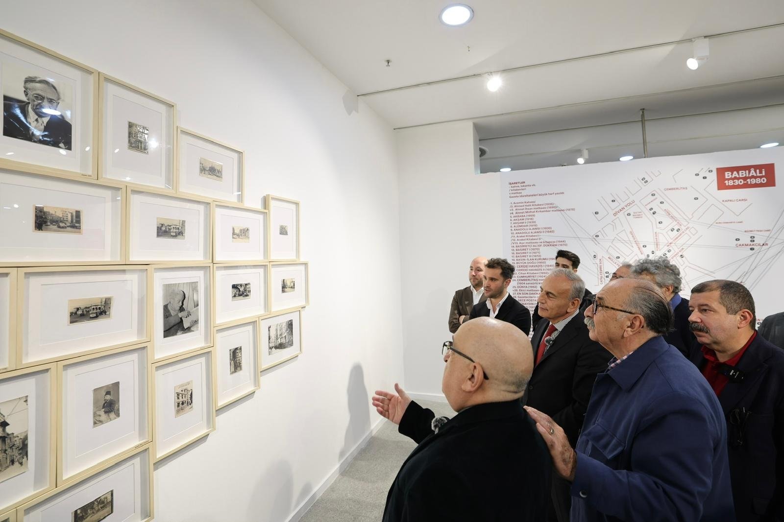 Babıali sergisinden bir görünüm