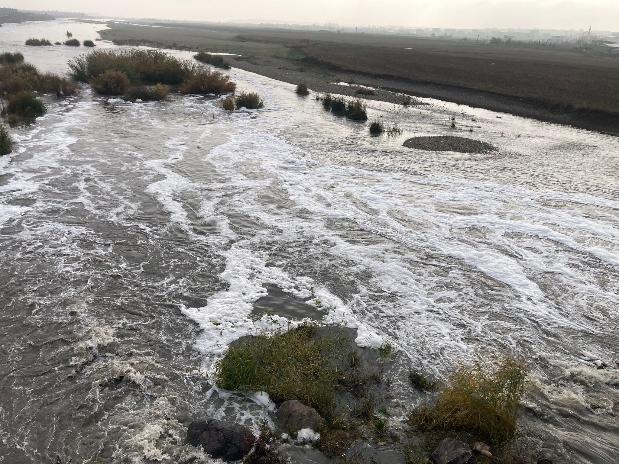 Dicle Nehri Köpüklenme