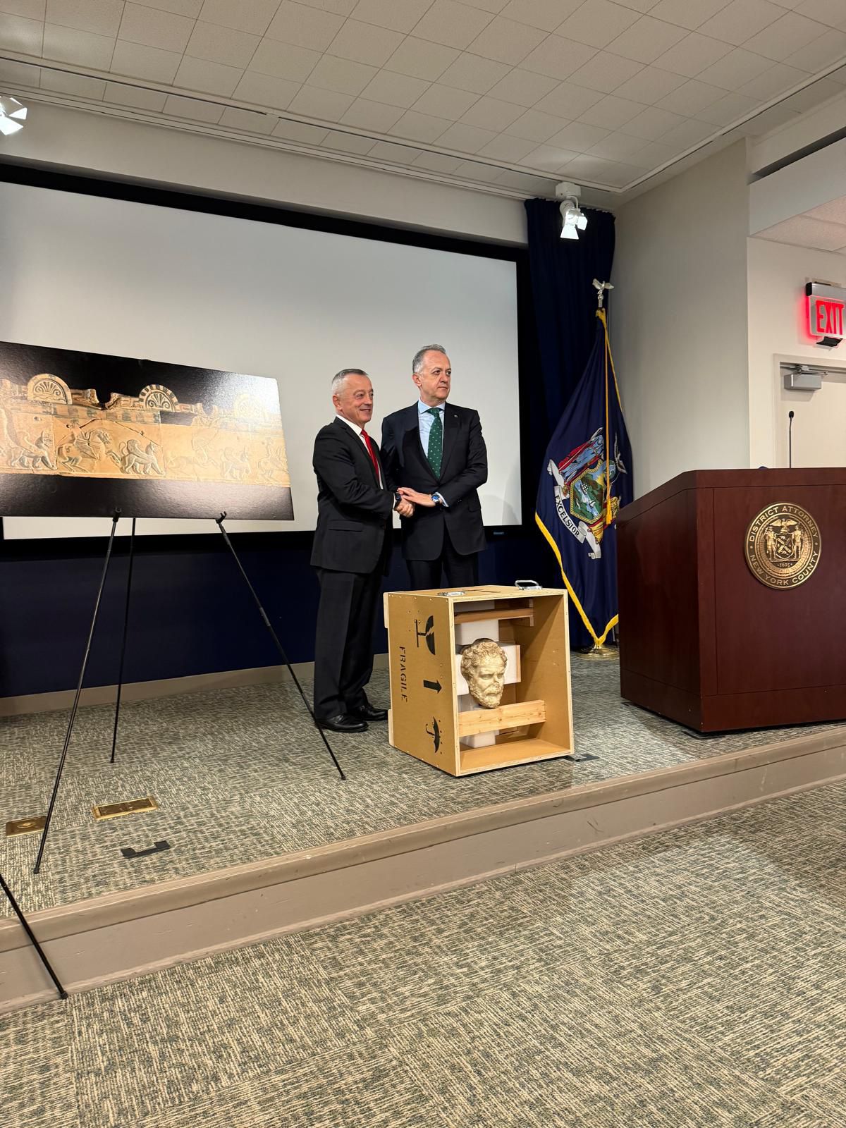 Boubon Antik Kenti Bronz Heykel