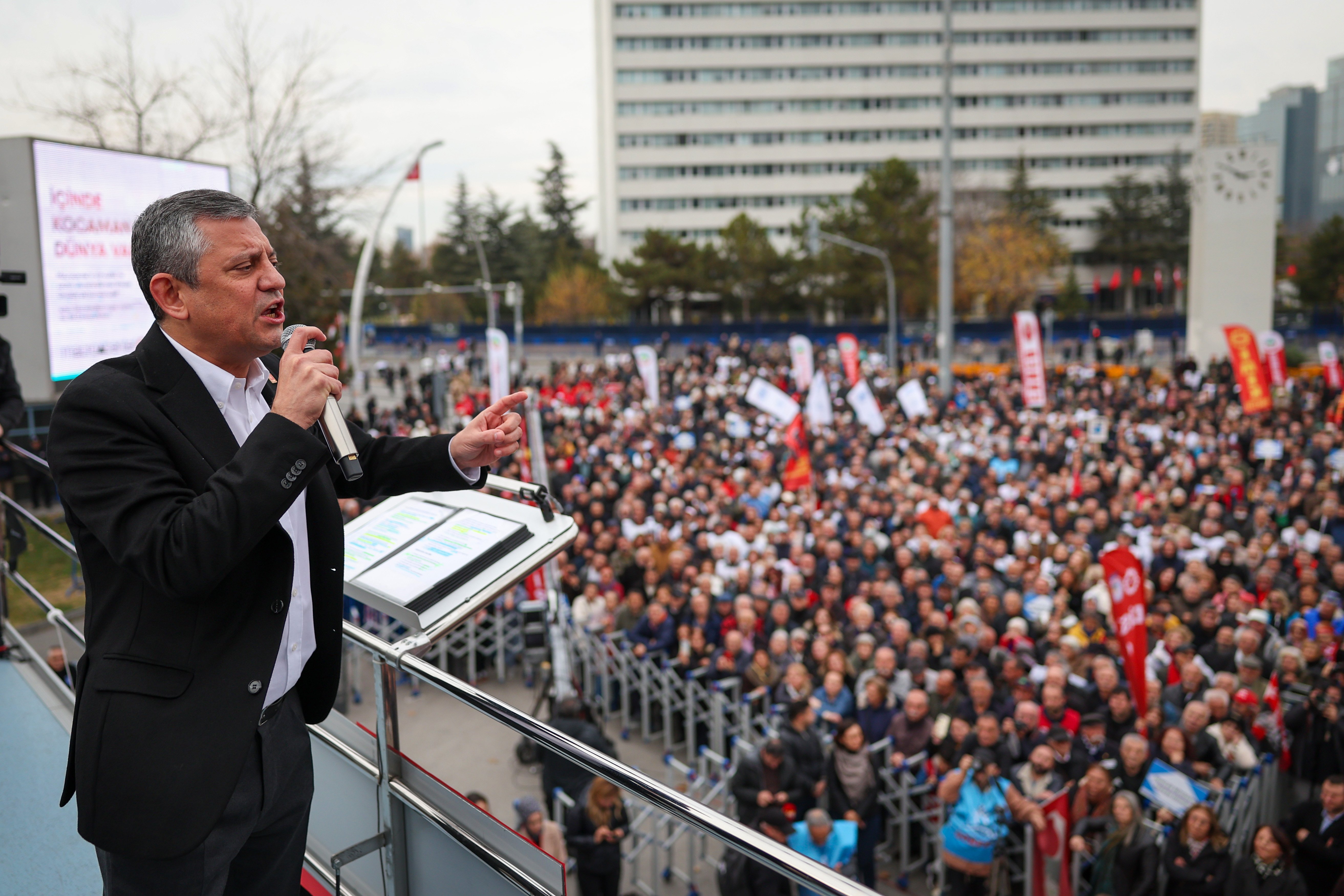 Siyasi parti grup toplantısı