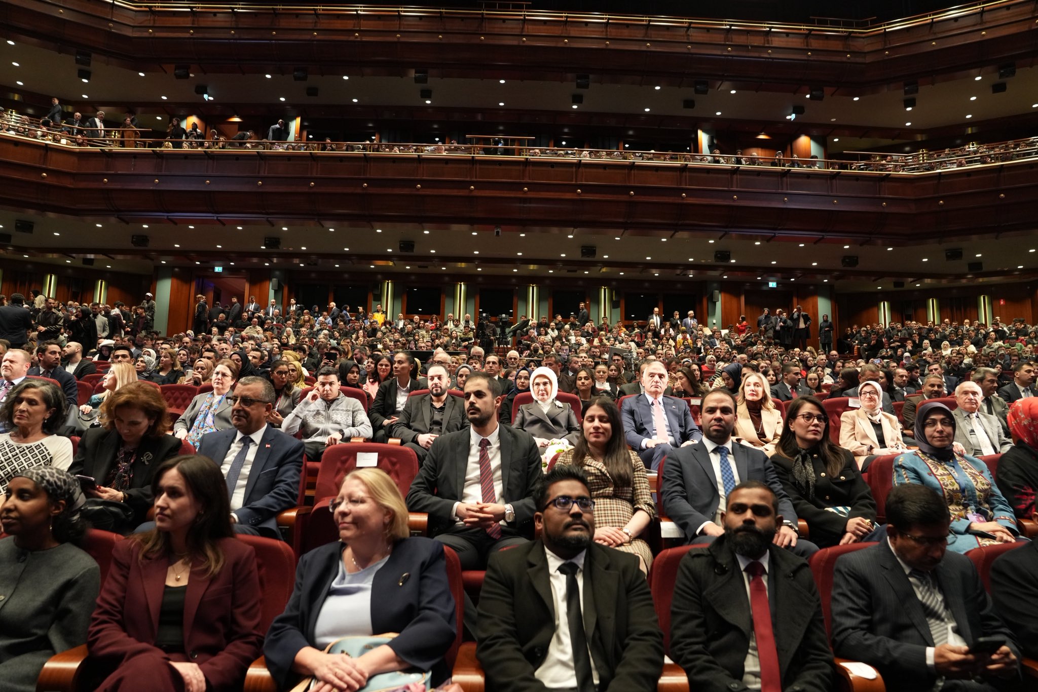 Emine Erdoğan Hind Rajab filmi izleme